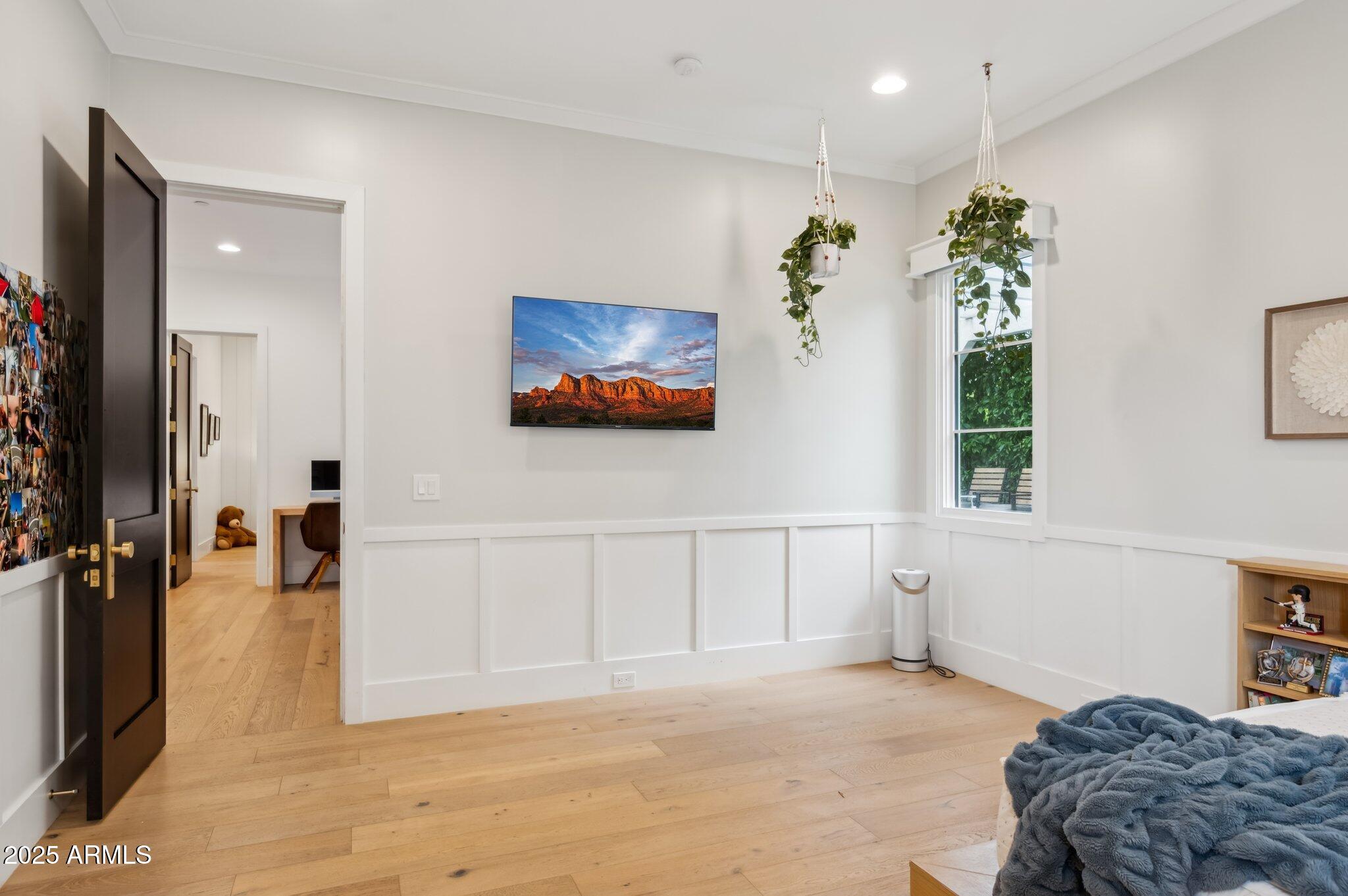 8624 E CAROL Way, Scottsdale