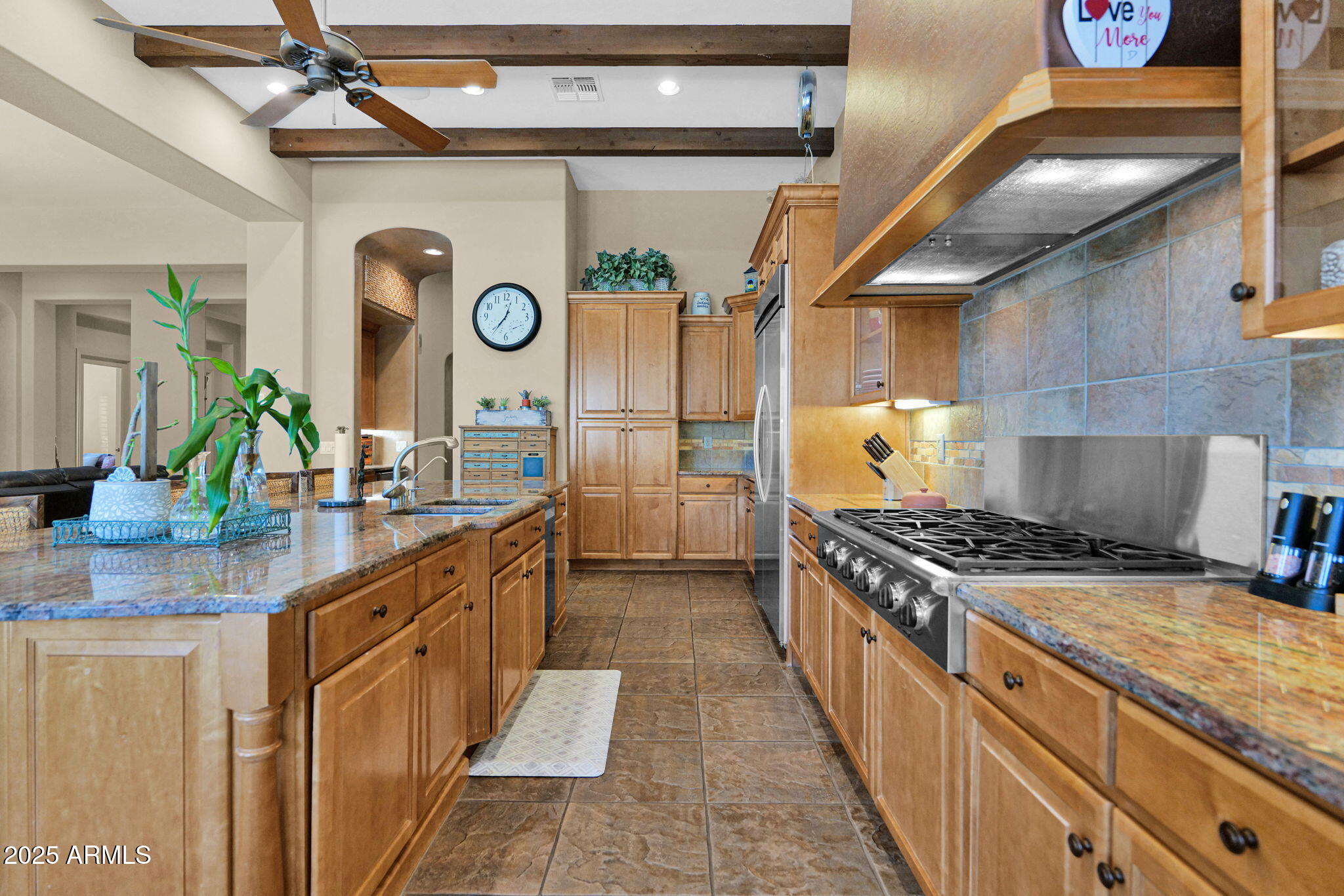 4207 N ARBOLES Circle