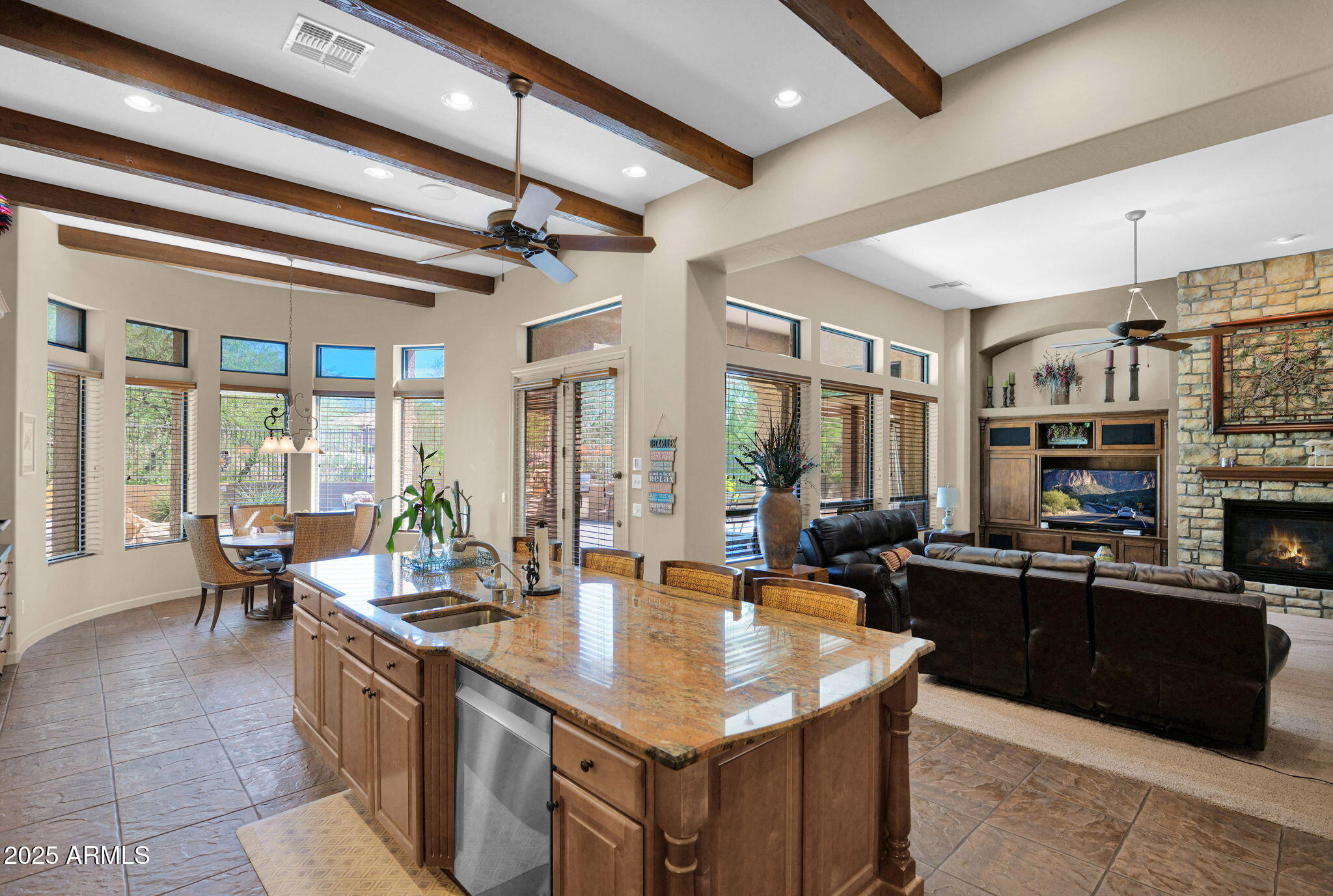 4207 N ARBOLES Circle