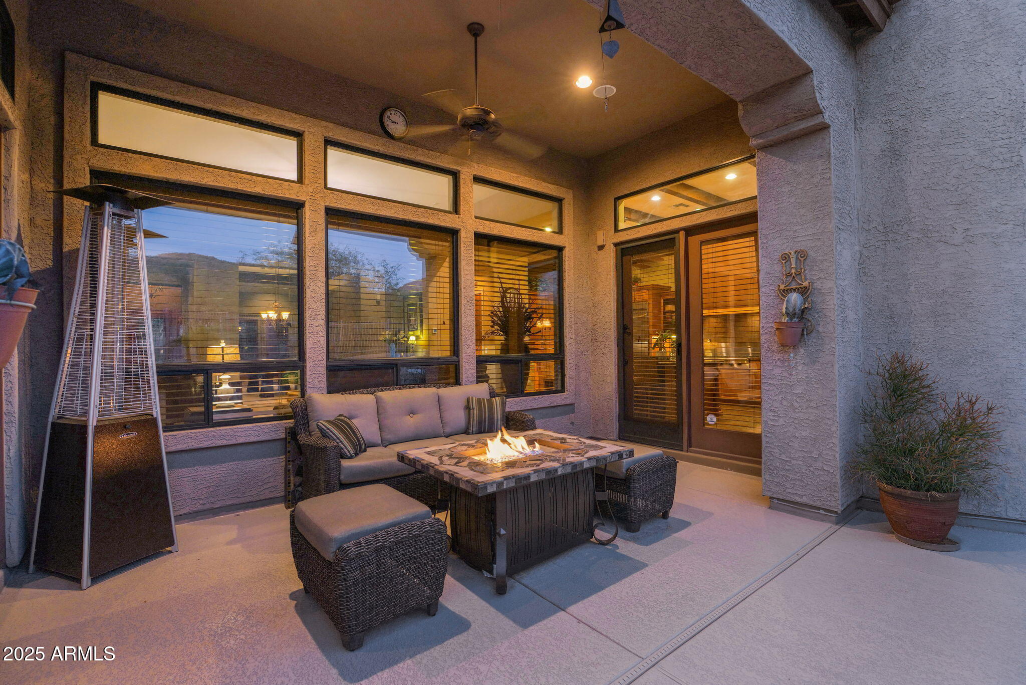 4207 N ARBOLES Circle