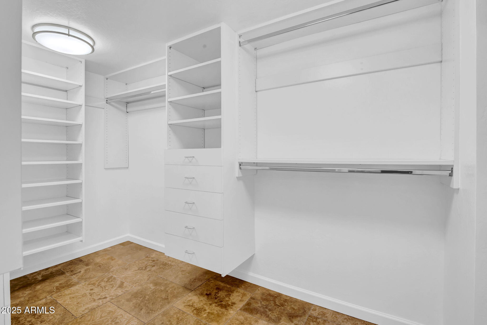 1840 E NICOLET Avenue, Phoenix