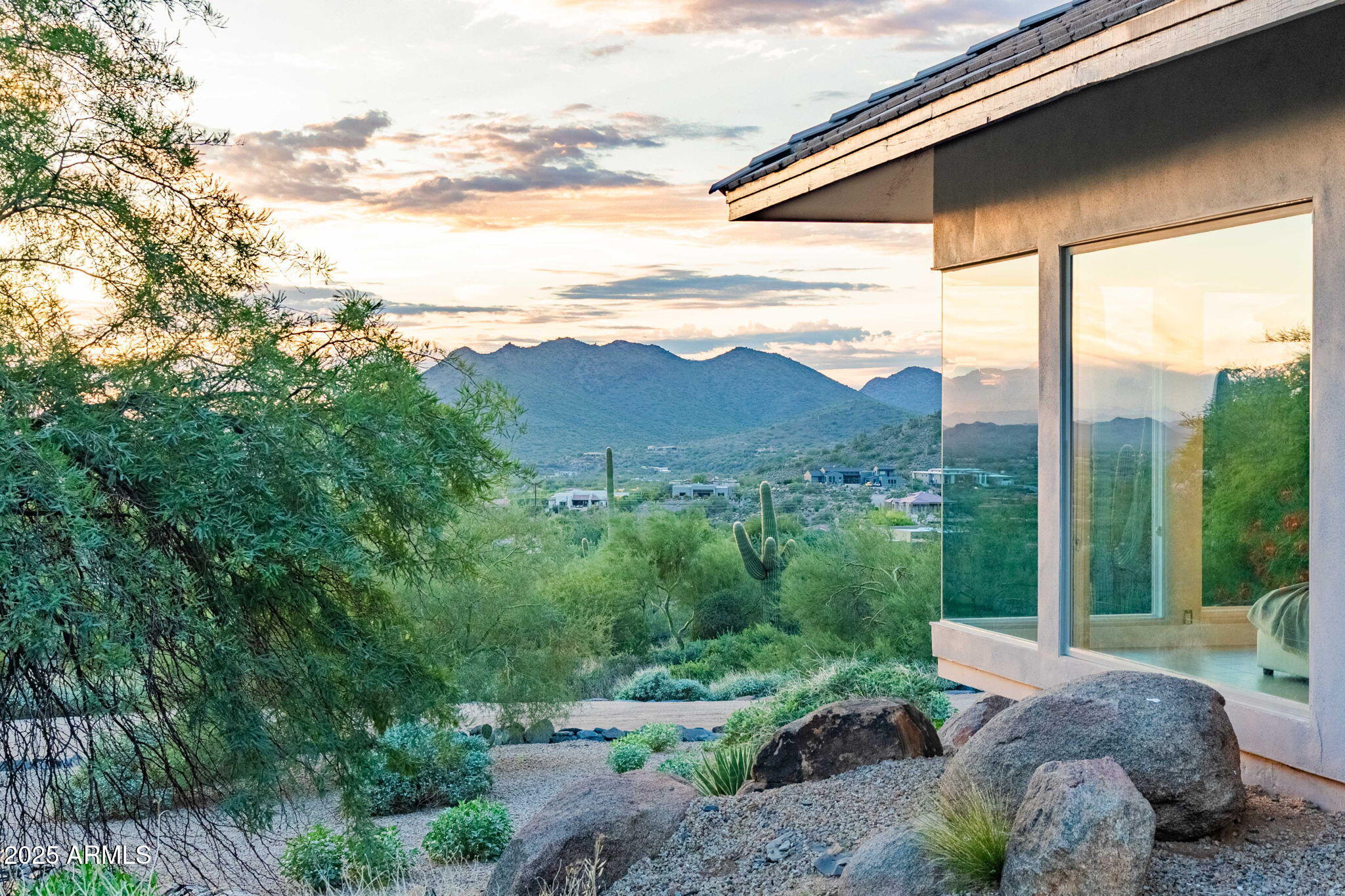 5950 E RESTIN Road, Cave Creek