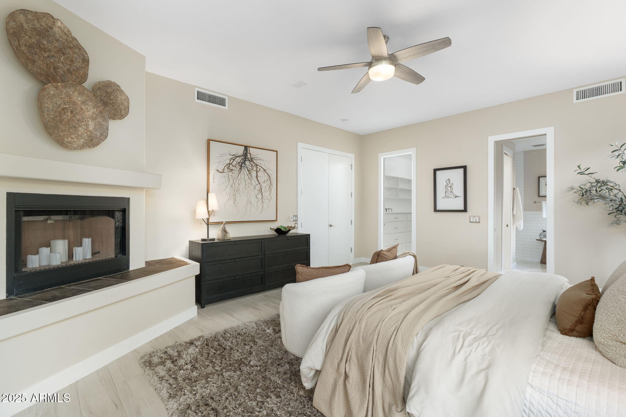 5950 E RESTIN Road, Cave Creek