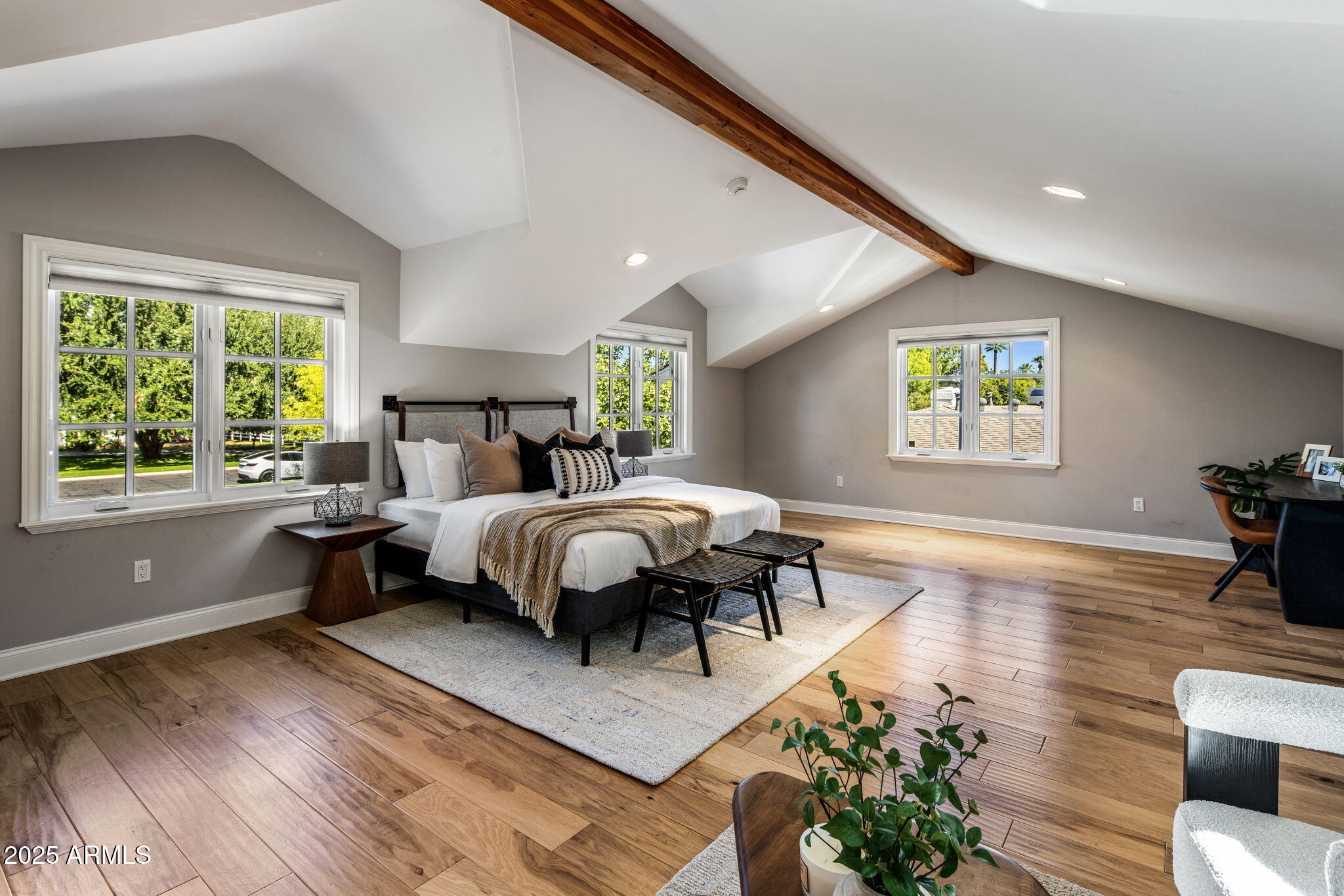 525 W Berridge Lane, Phoenix