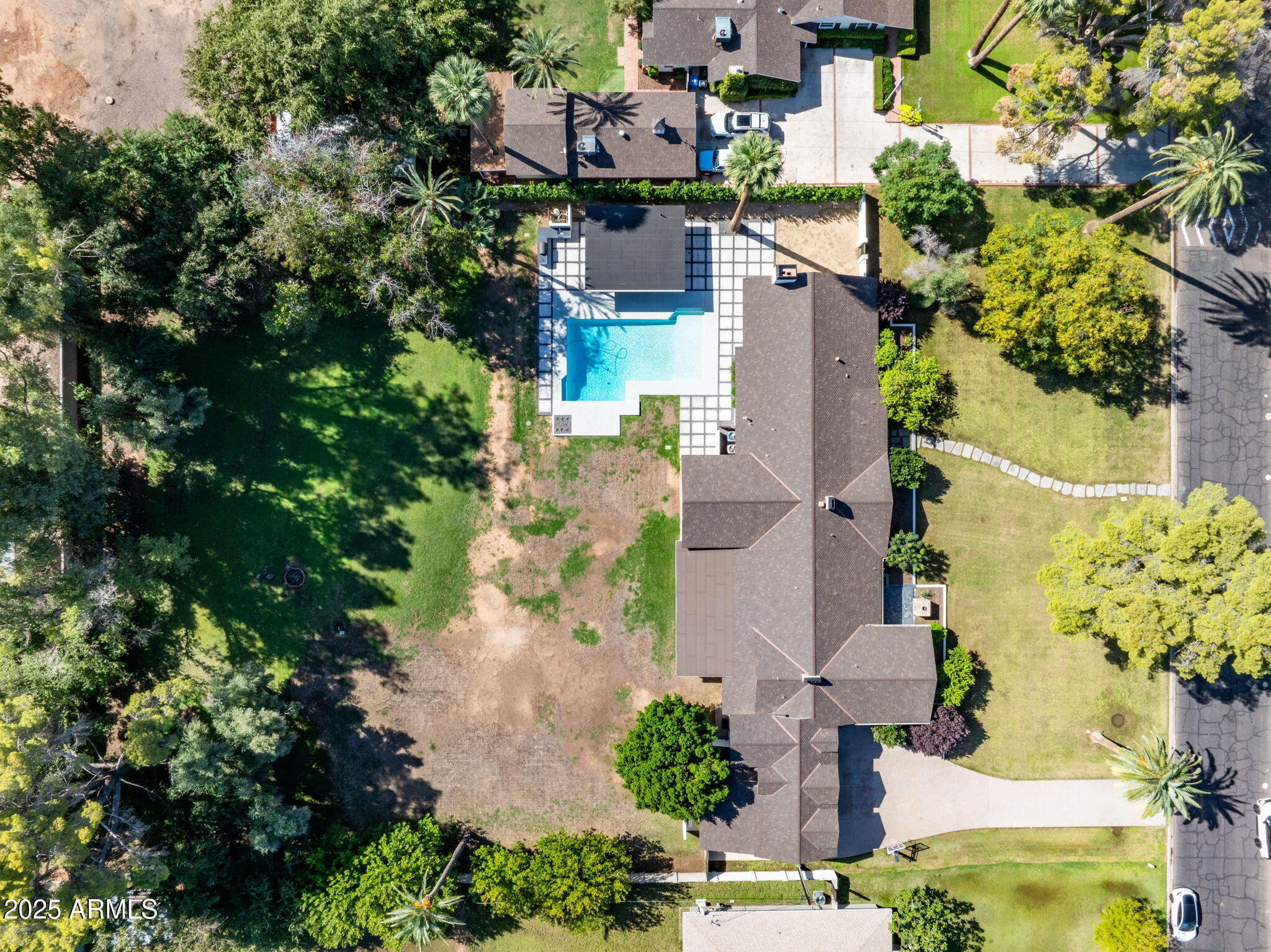 525 W Berridge Lane, Phoenix