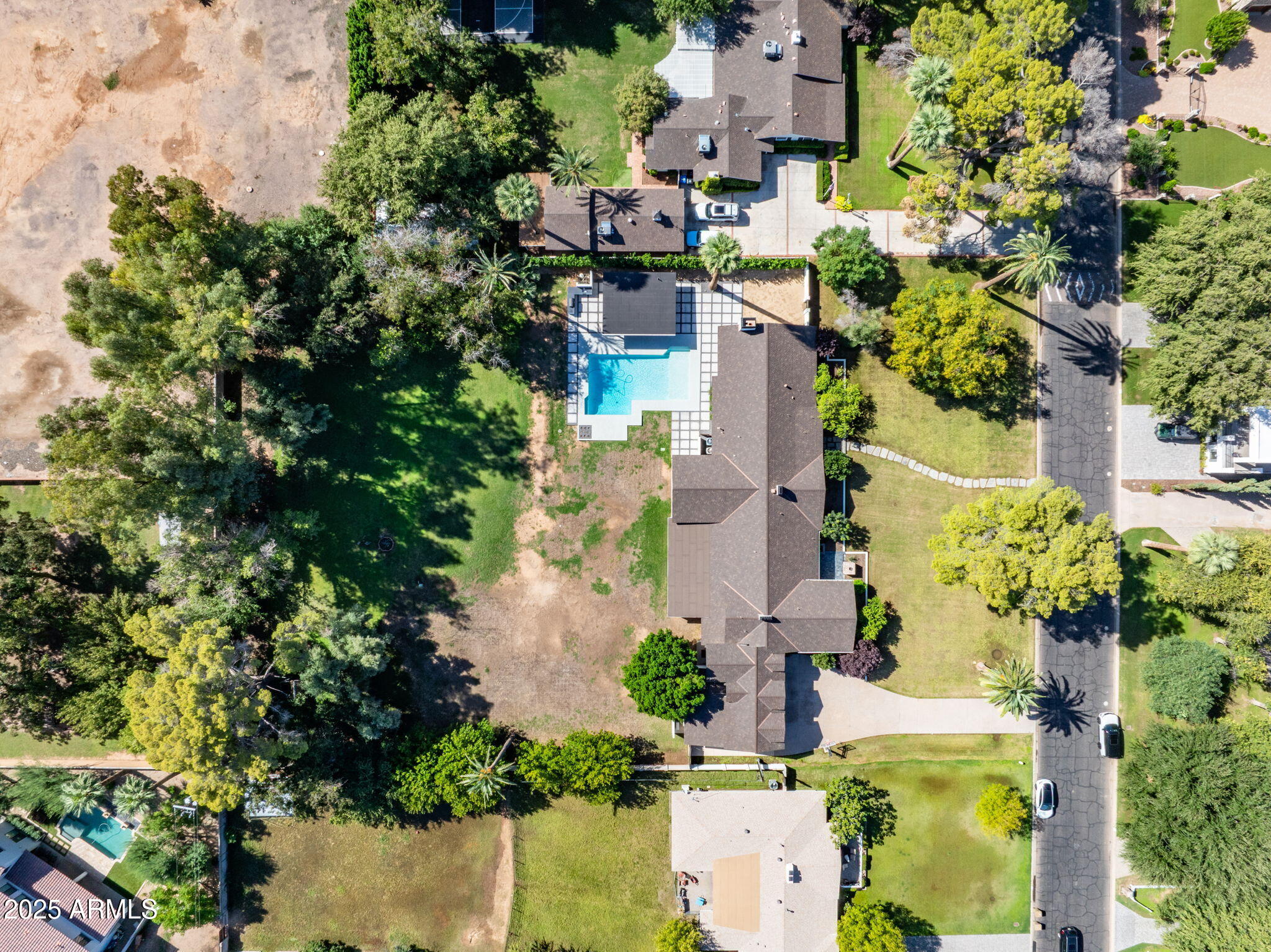 525 W Berridge Lane, Phoenix