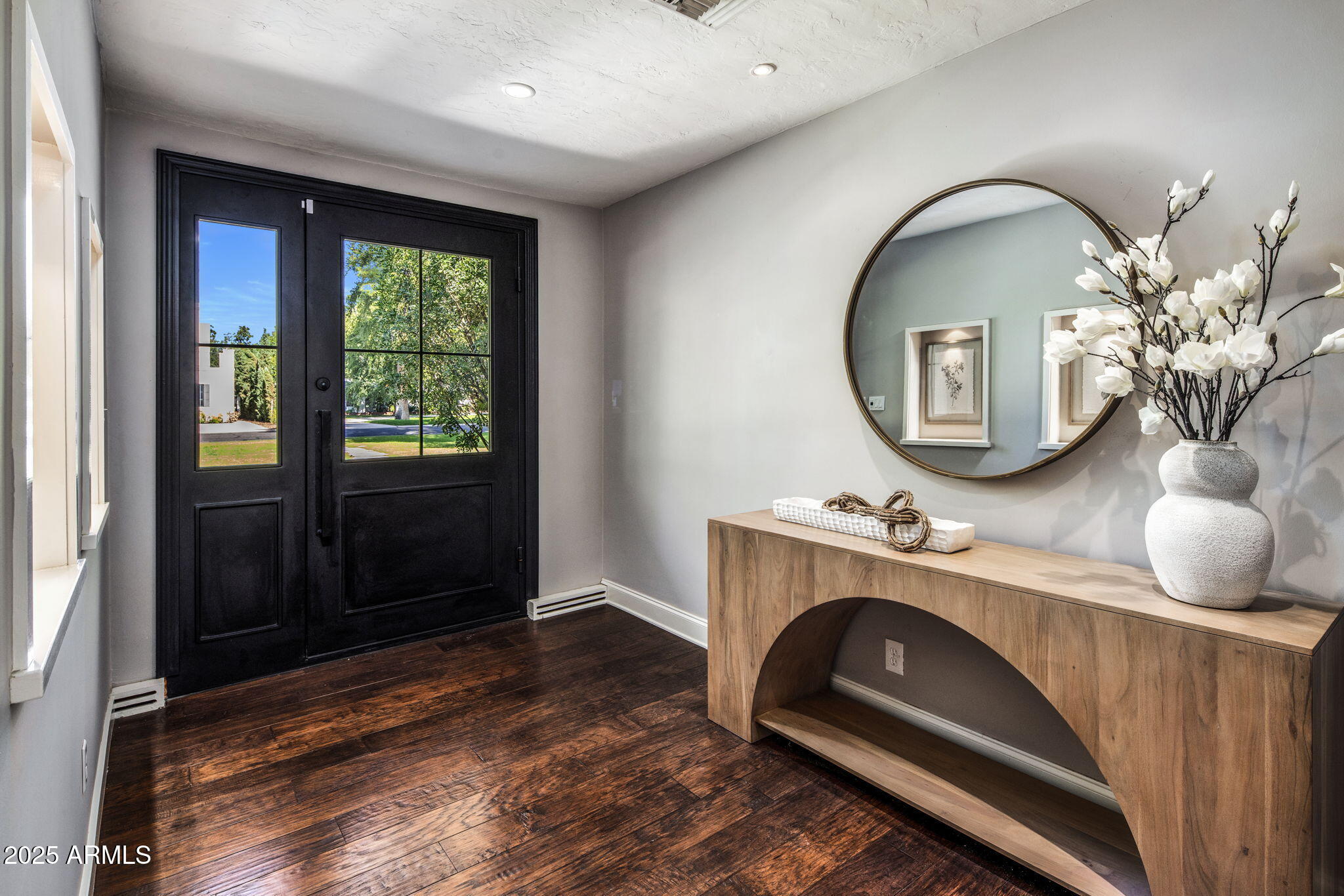 525 W Berridge Lane, Phoenix