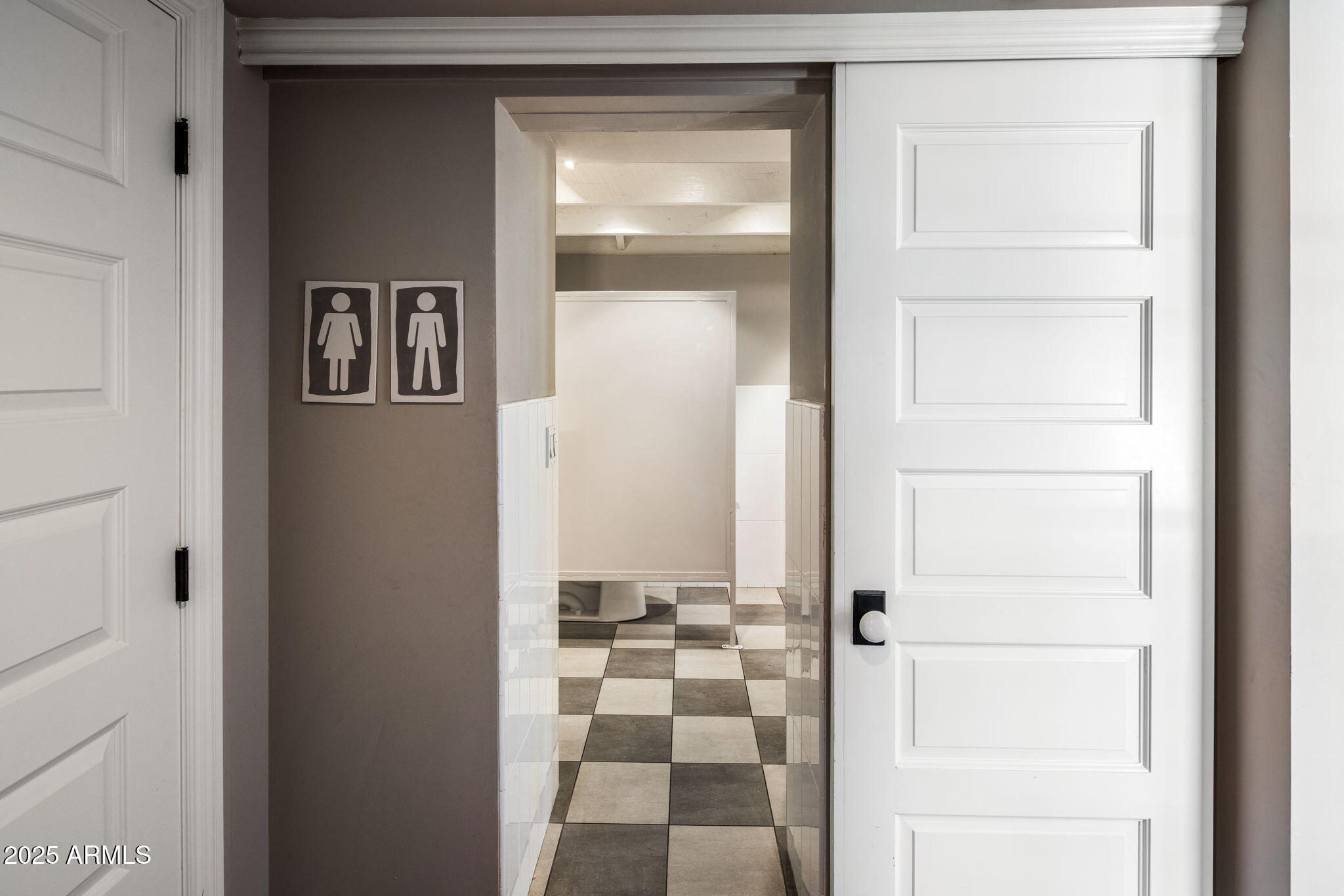 525 W Berridge Lane, Phoenix