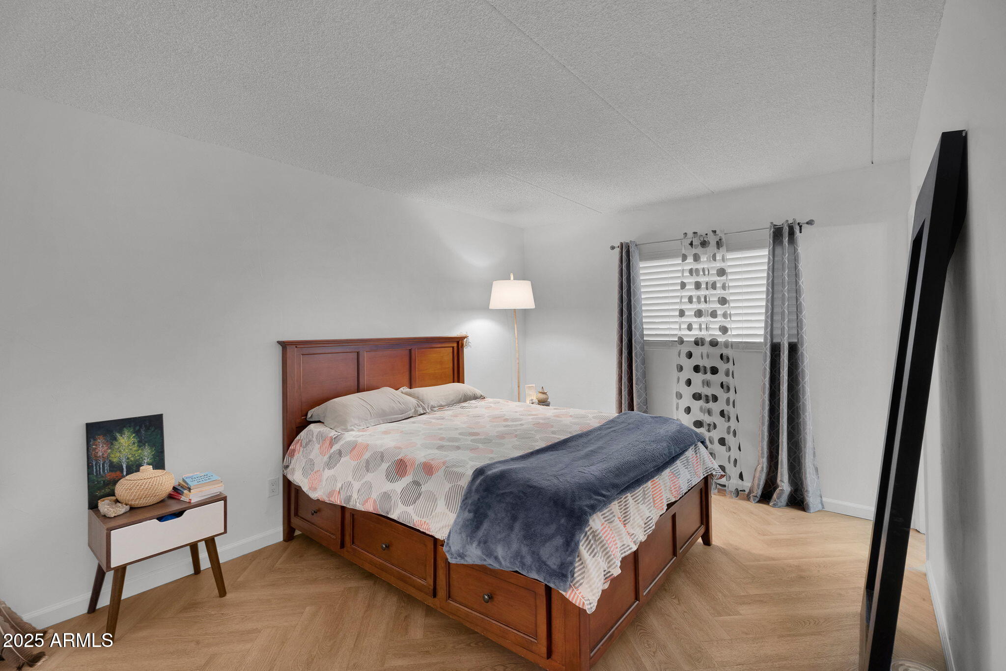 3030 E CLARENDON Avenue, 6, Phoenix Unit: 6