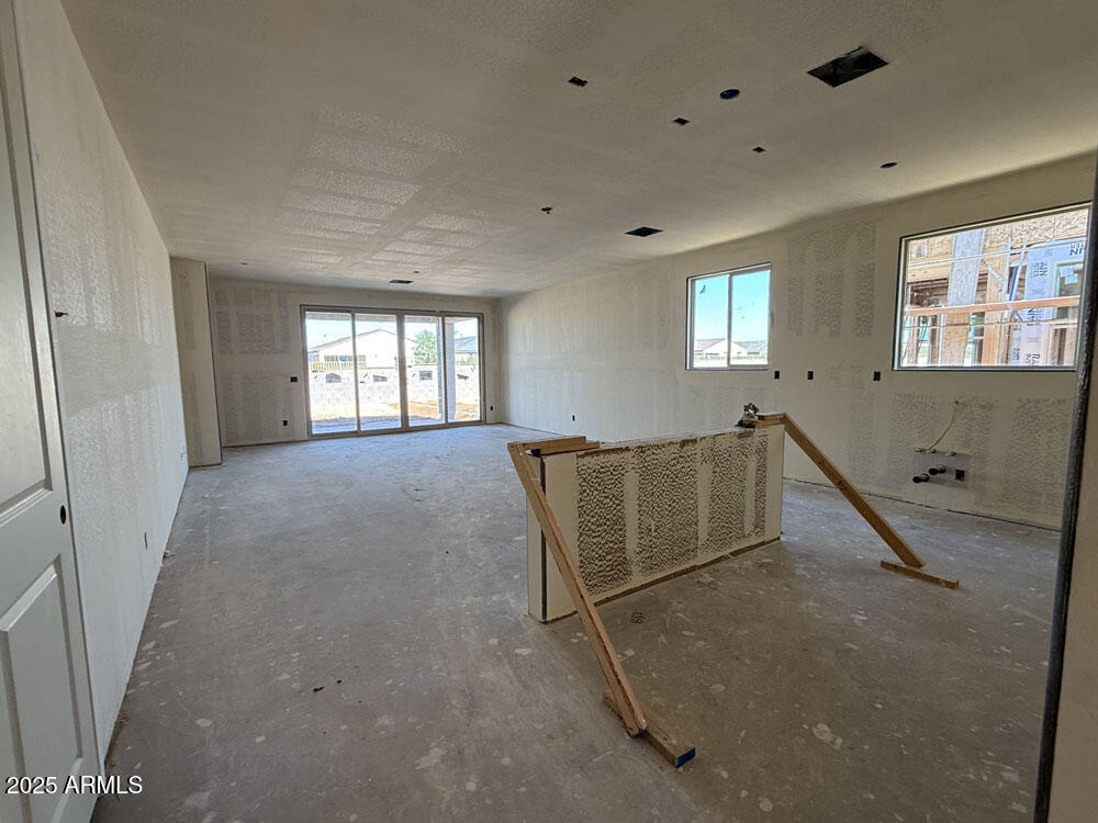 9616 W TAMARISK Avenue, Tolleson