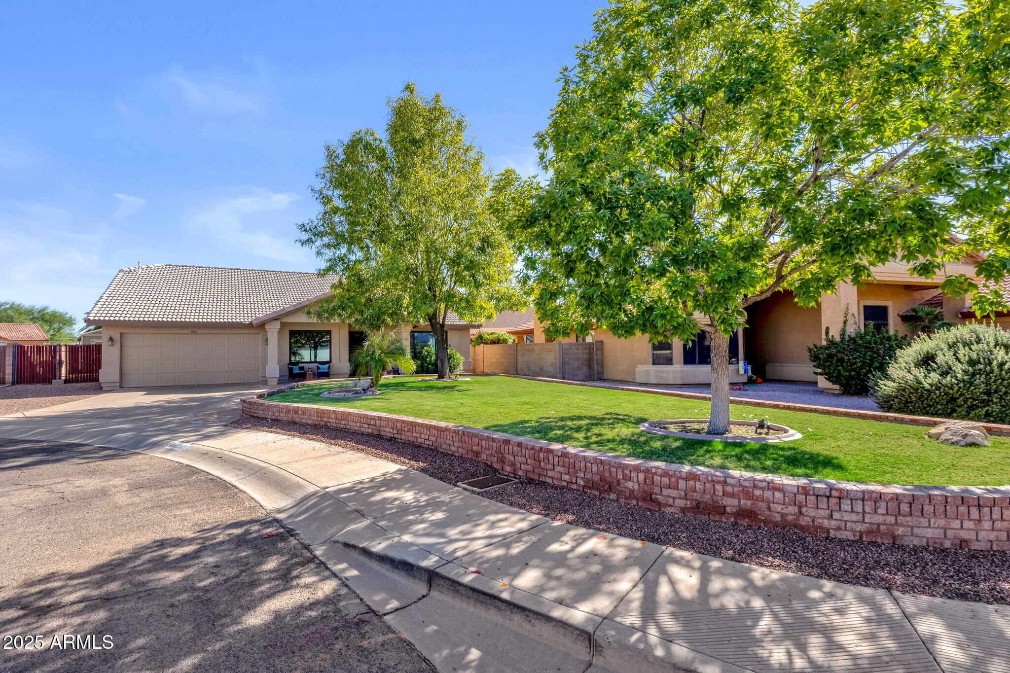 6361 W GROVERS Avenue, Glendale