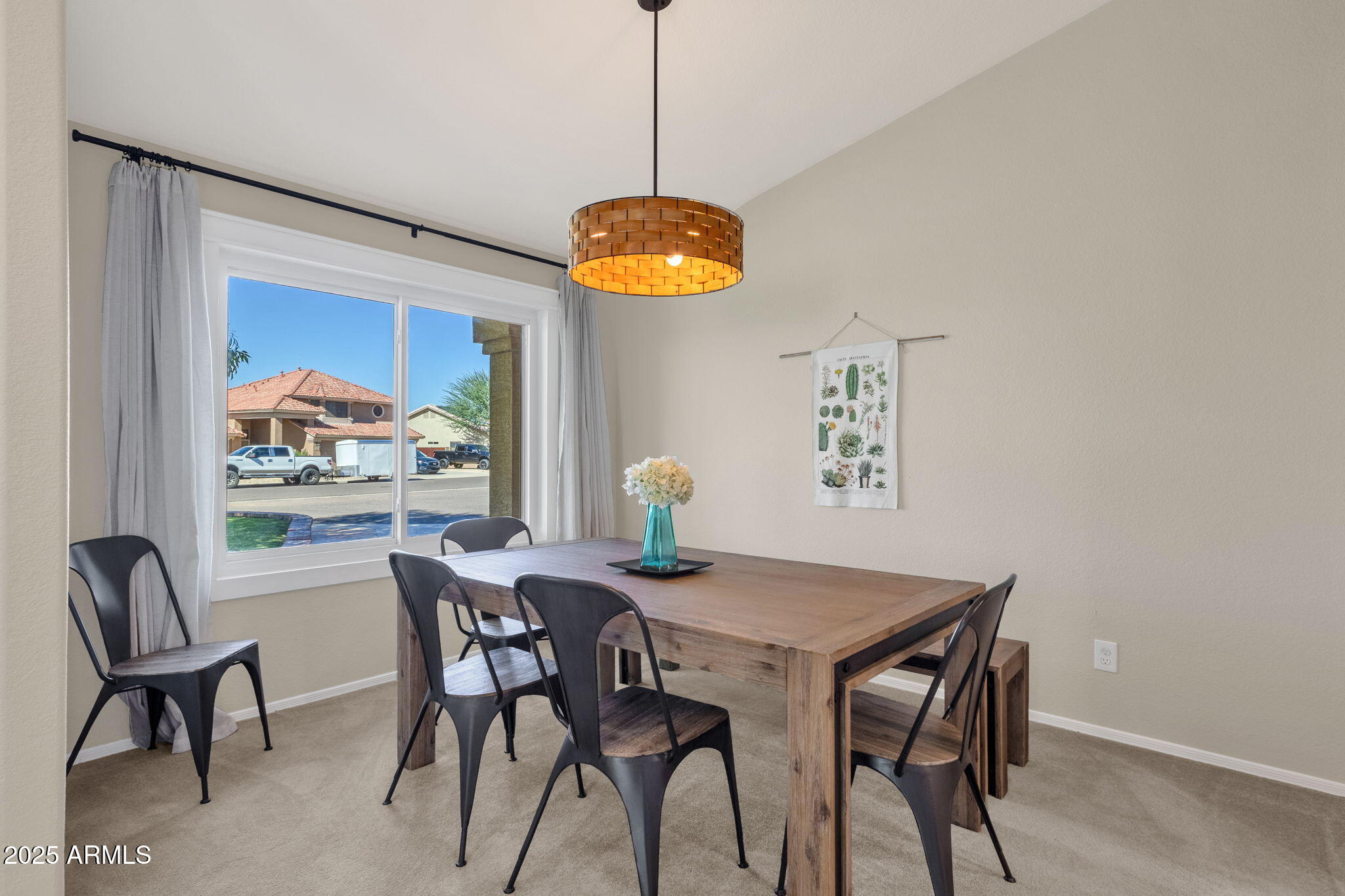 6361 W GROVERS Avenue, Glendale