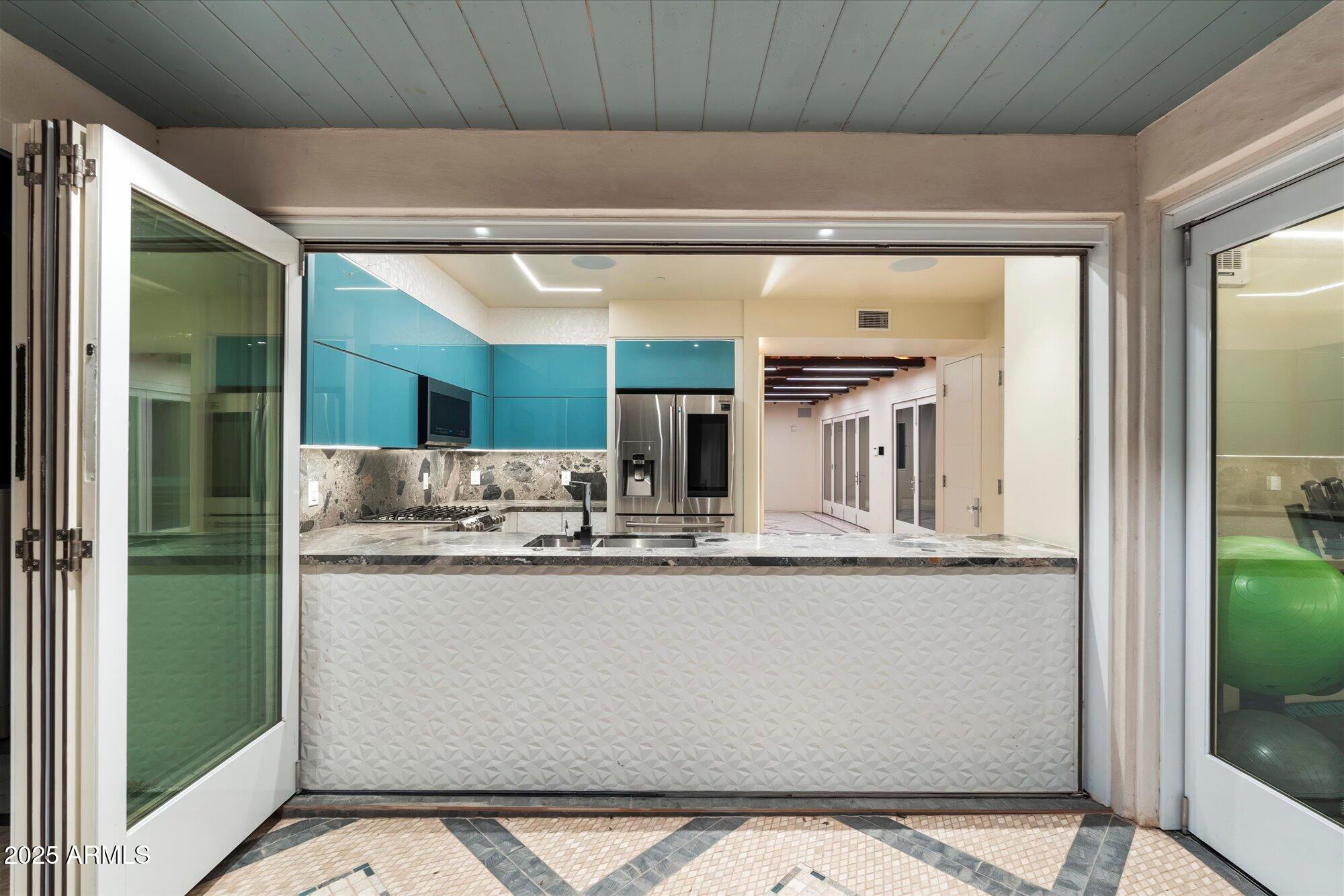 341 E MONTE VISTA Road, Phoenix