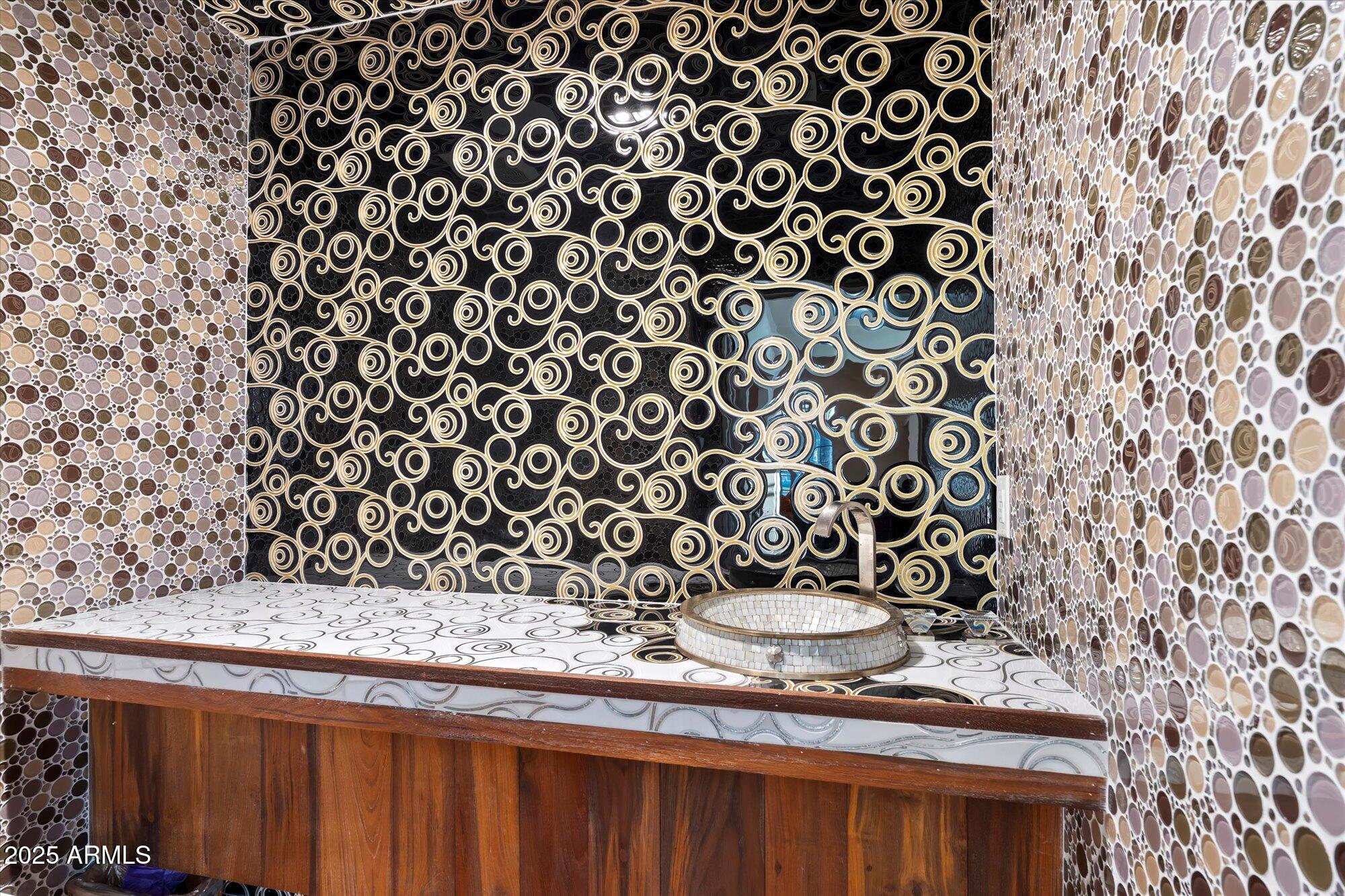 341 E MONTE VISTA Road, Phoenix