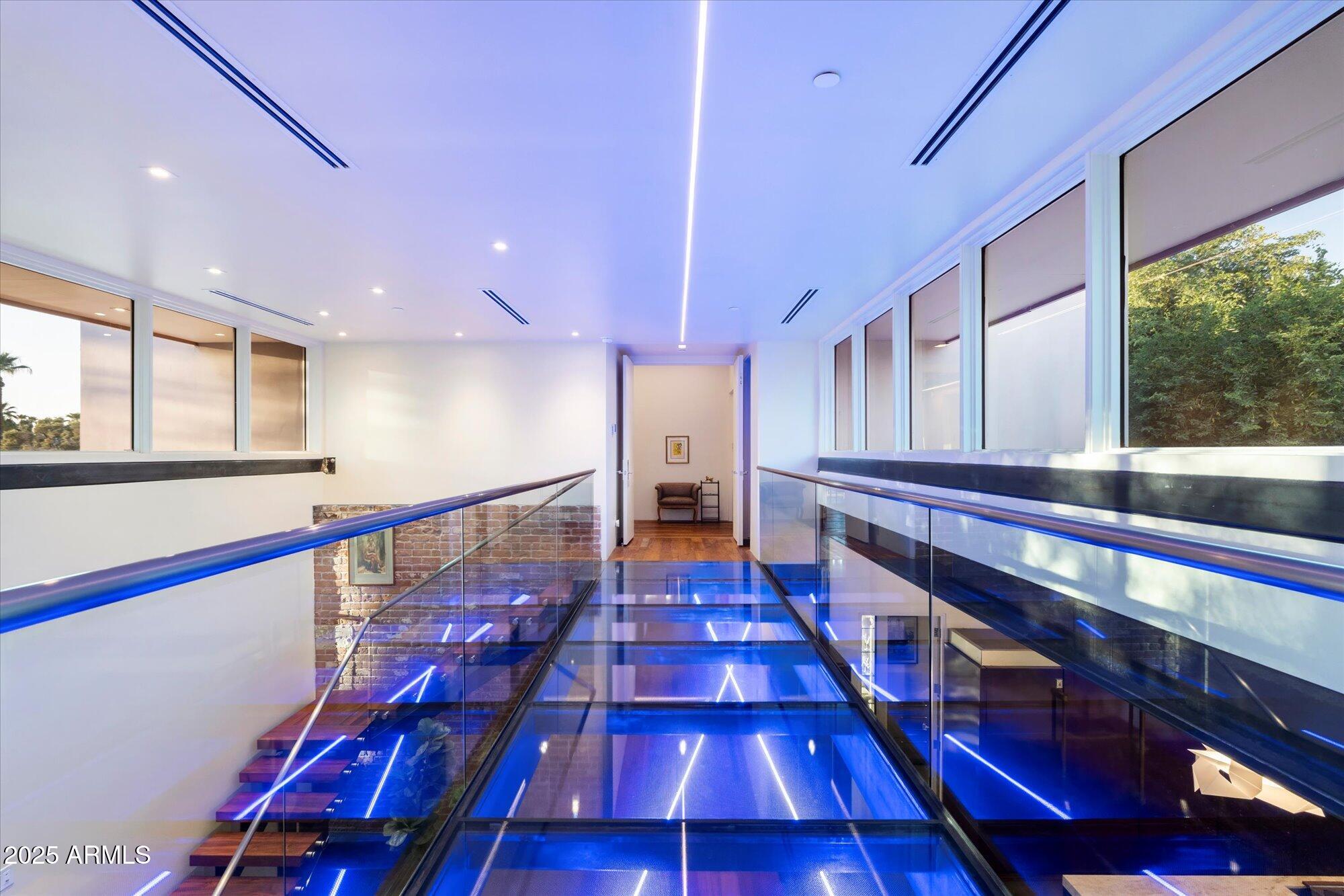 341 E MONTE VISTA Road, Phoenix