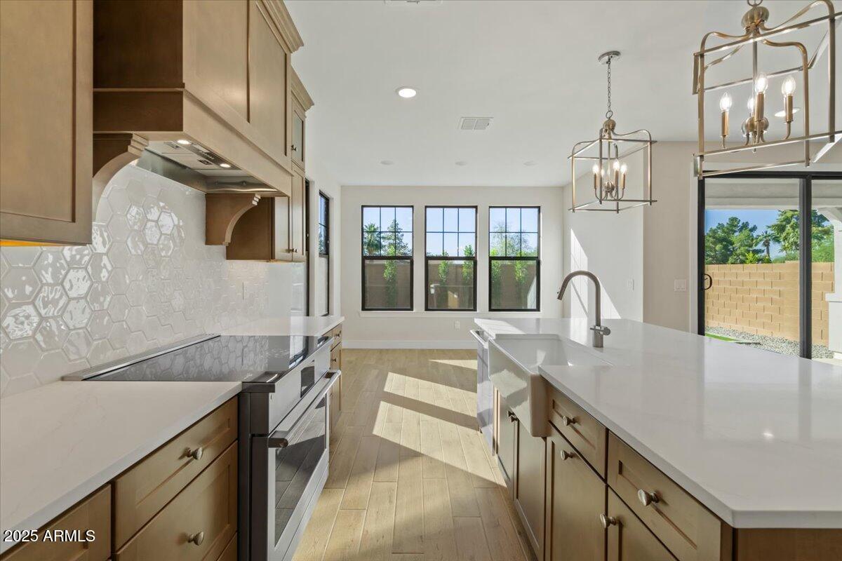 2431 W LOS ARBOLES Place, Chandler