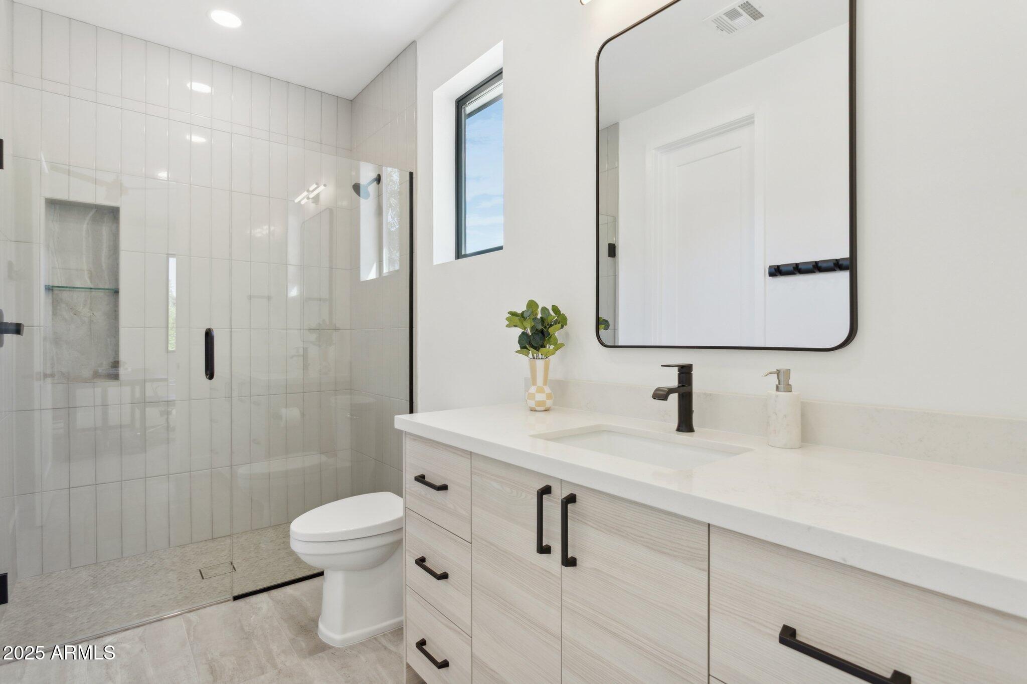 6329 N 10TH Drive, Phoenix