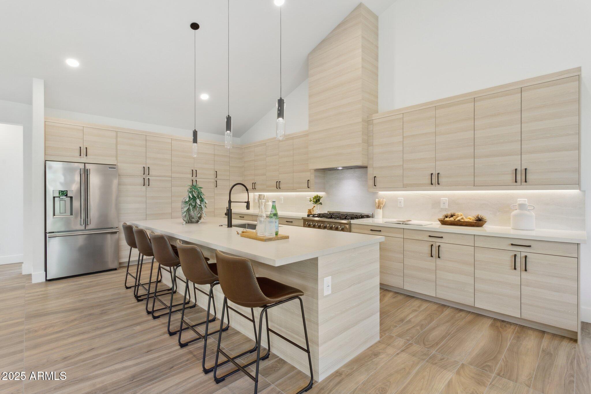 6329 N 10TH Drive, Phoenix