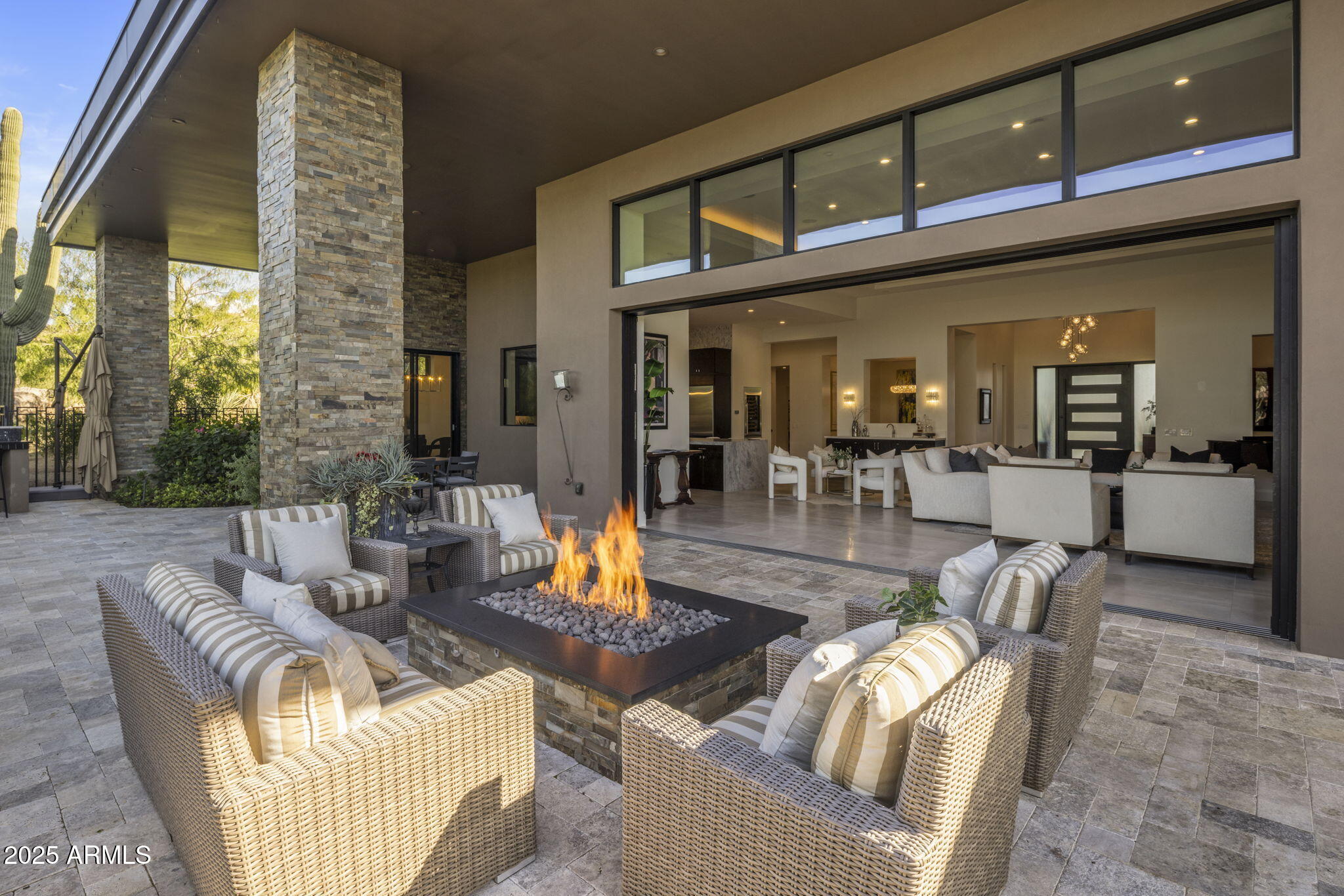 10284 E RUNNING DEER Trail