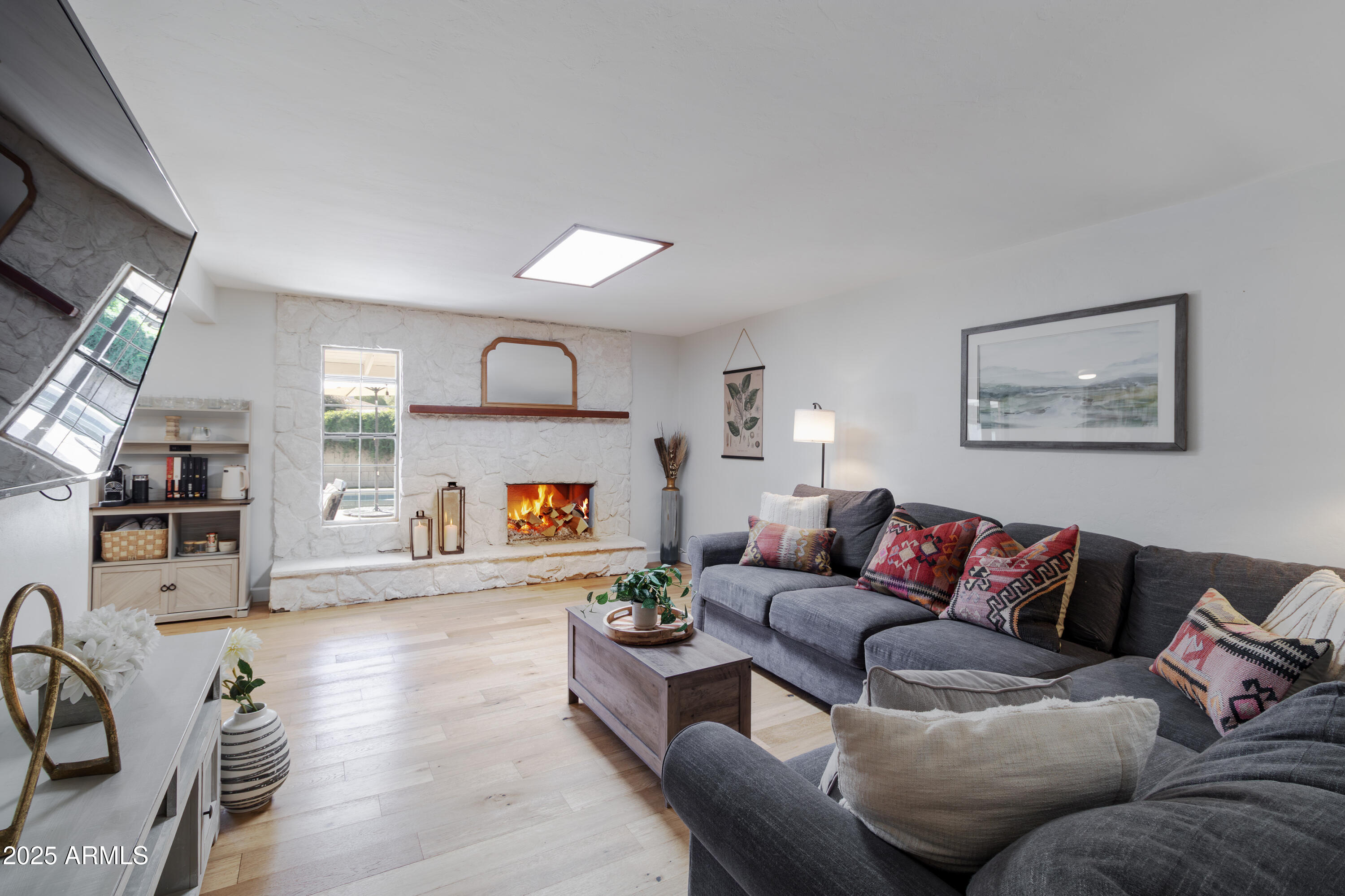 1903 E PALO VERDE Drive, Phoenix