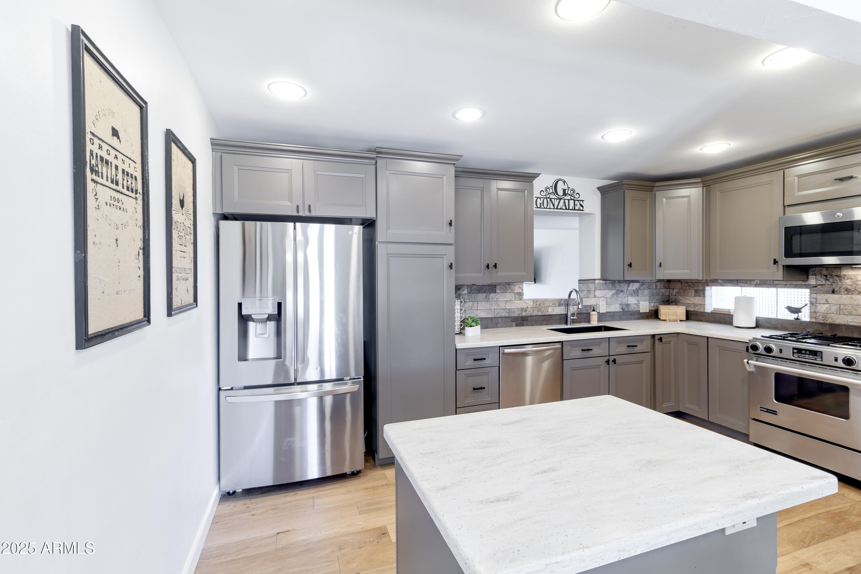 1903 E PALO VERDE Drive, Phoenix