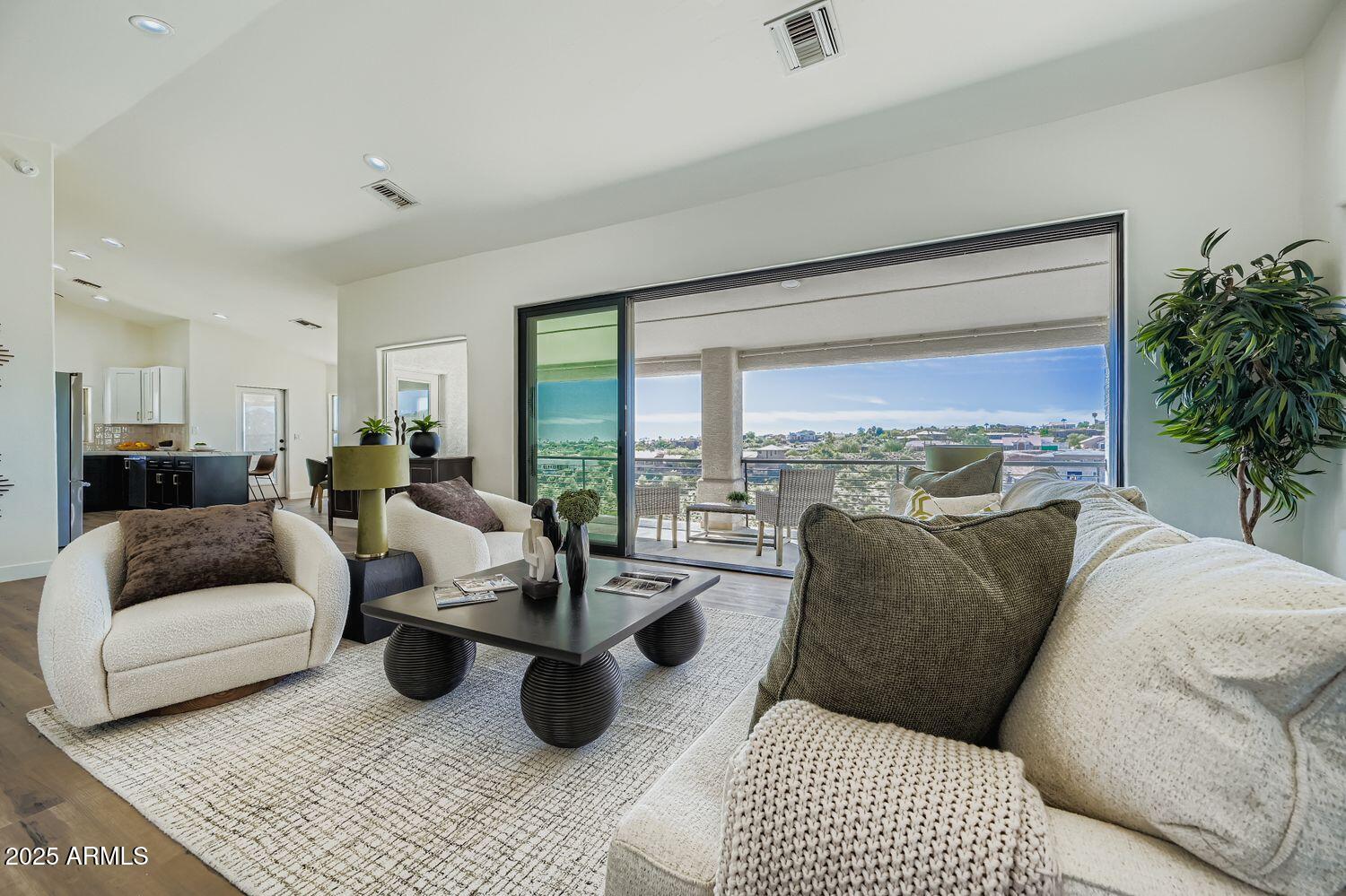 15731 E SYCAMORE Drive