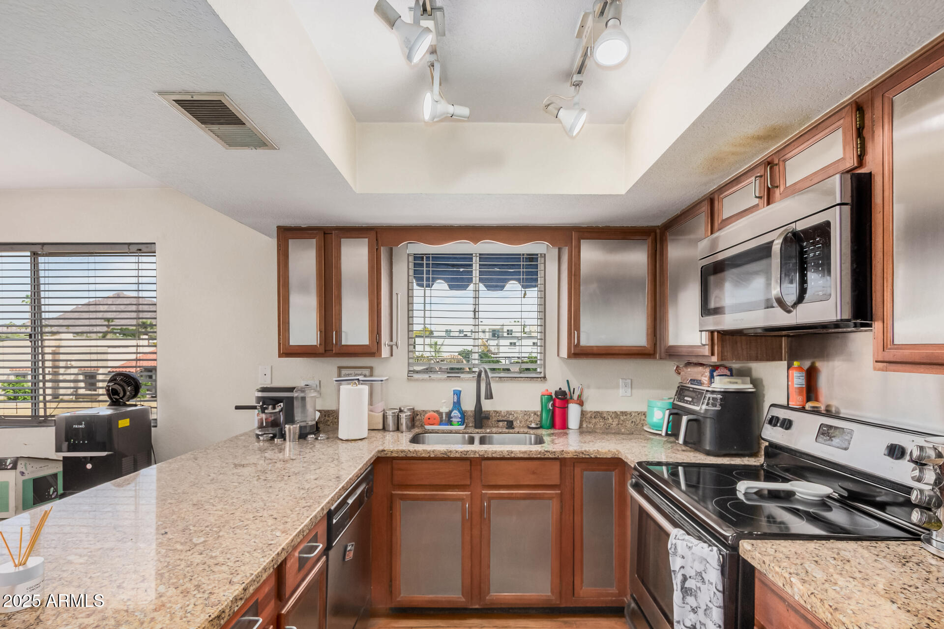 6943 E EARLL Drive, 6, Scottsdale Unit: 6