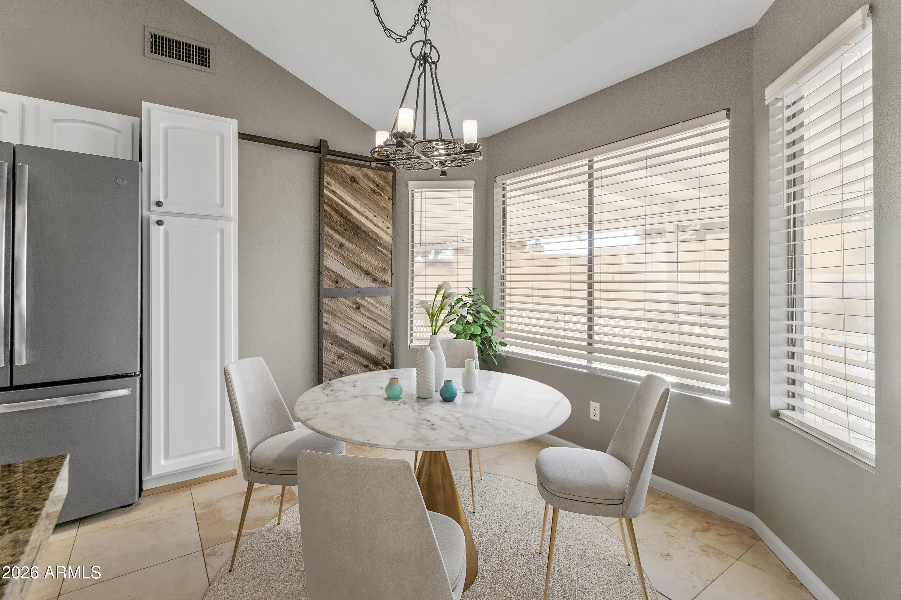 600 S VELERO Street, Chandler