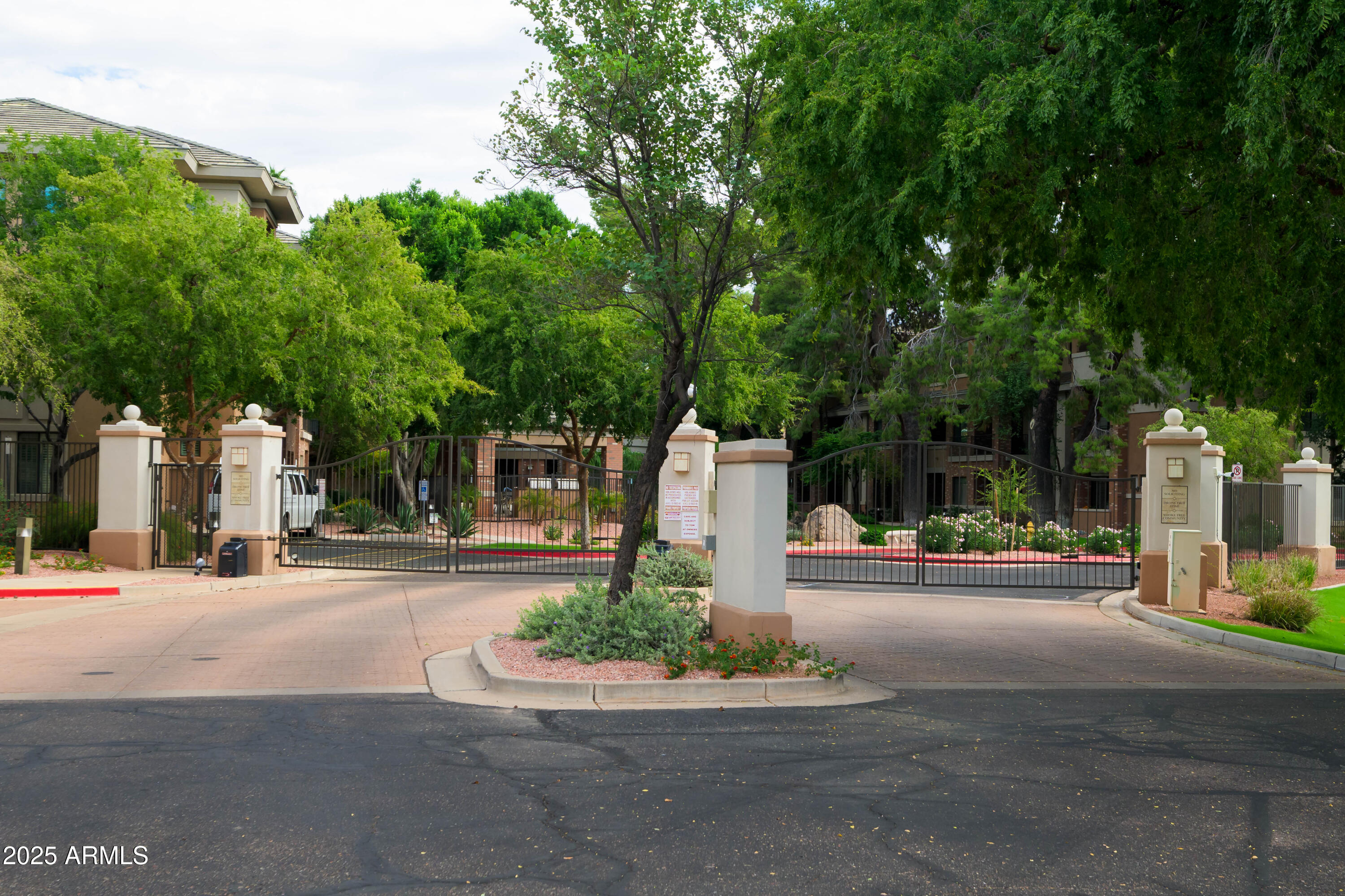 2989 N 44TH Street, 2007, Phoenix Unit: 2007