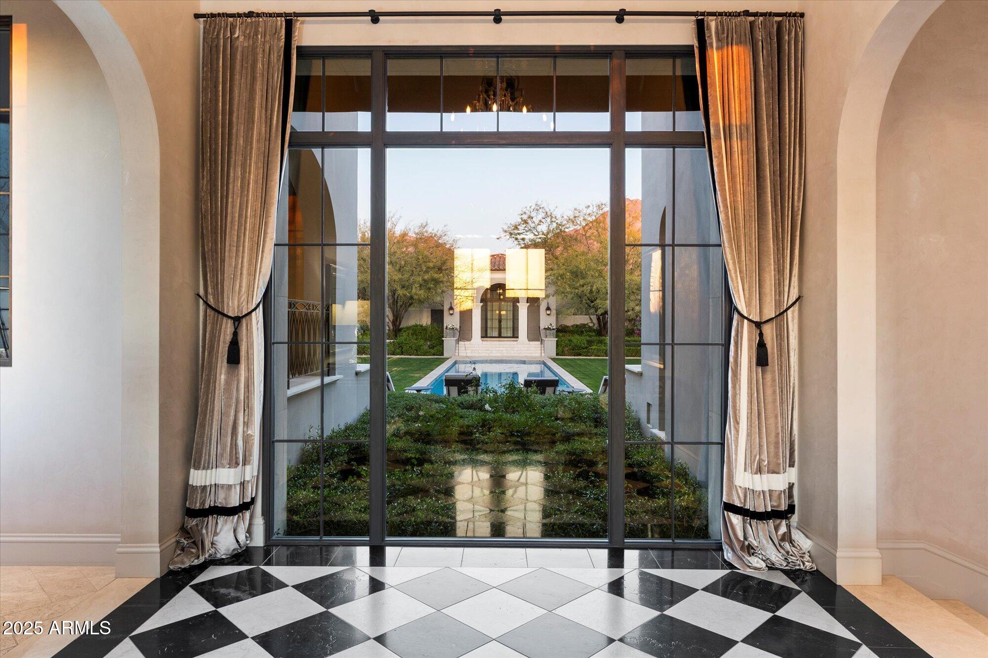 10244 E HUALAPAI Drive