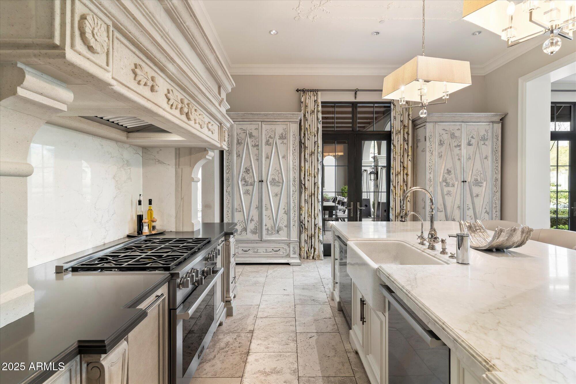 10244 E HUALAPAI Drive