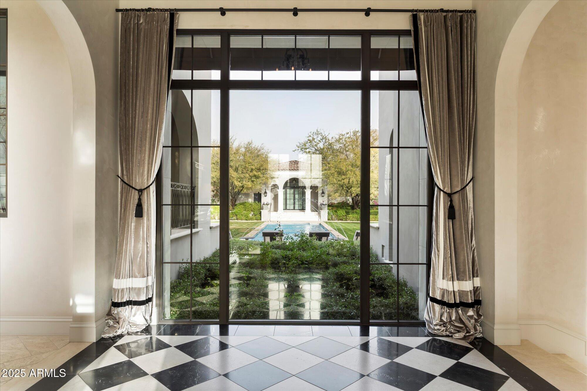 10244 E HUALAPAI Drive