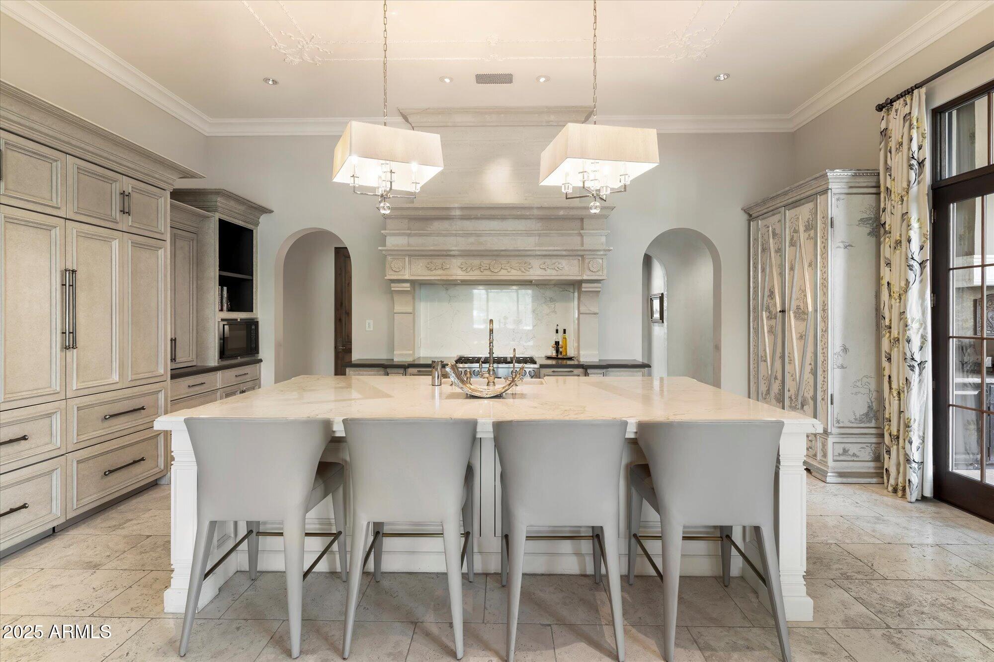 10244 E HUALAPAI Drive