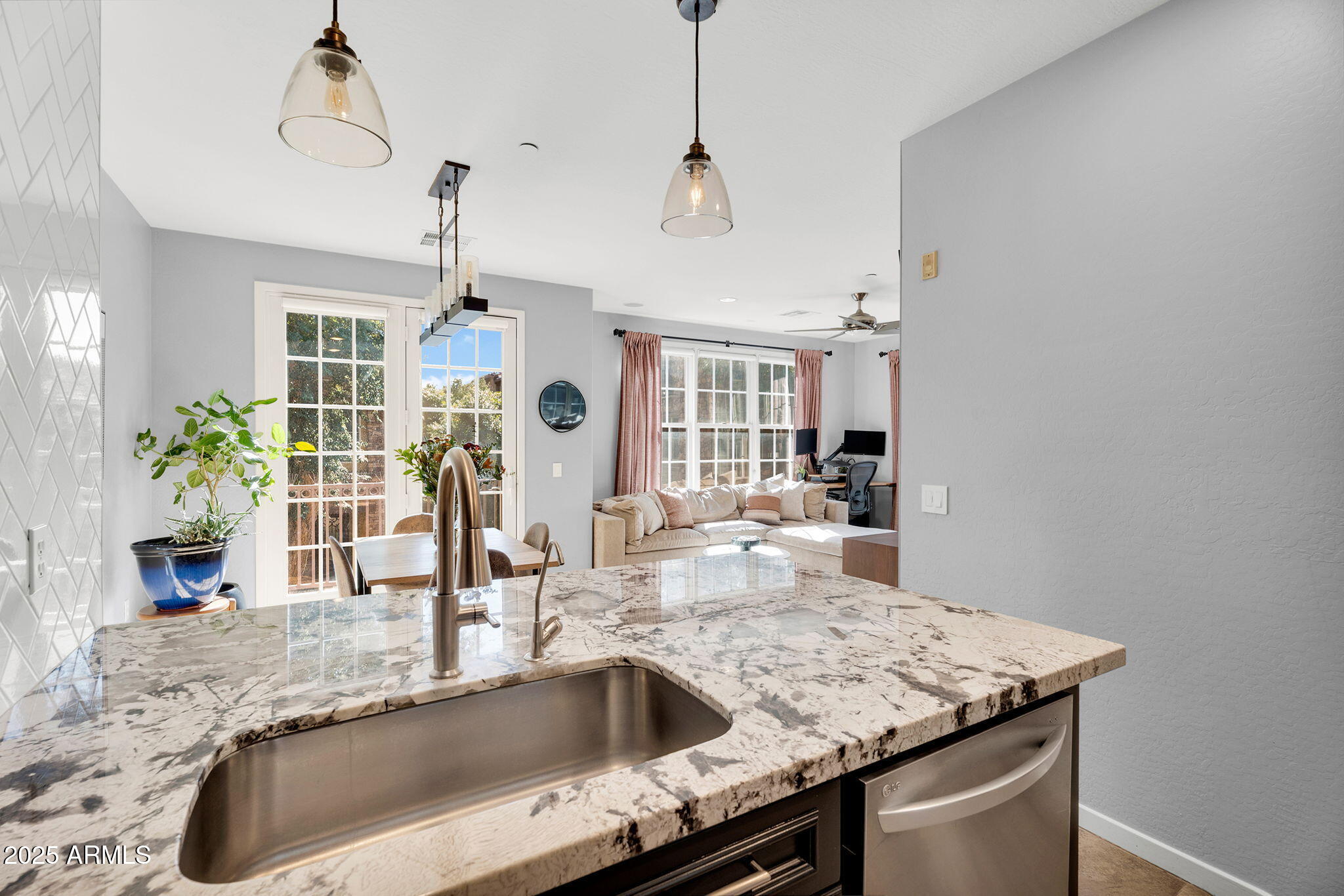 2446 E ROMA Avenue, Phoenix