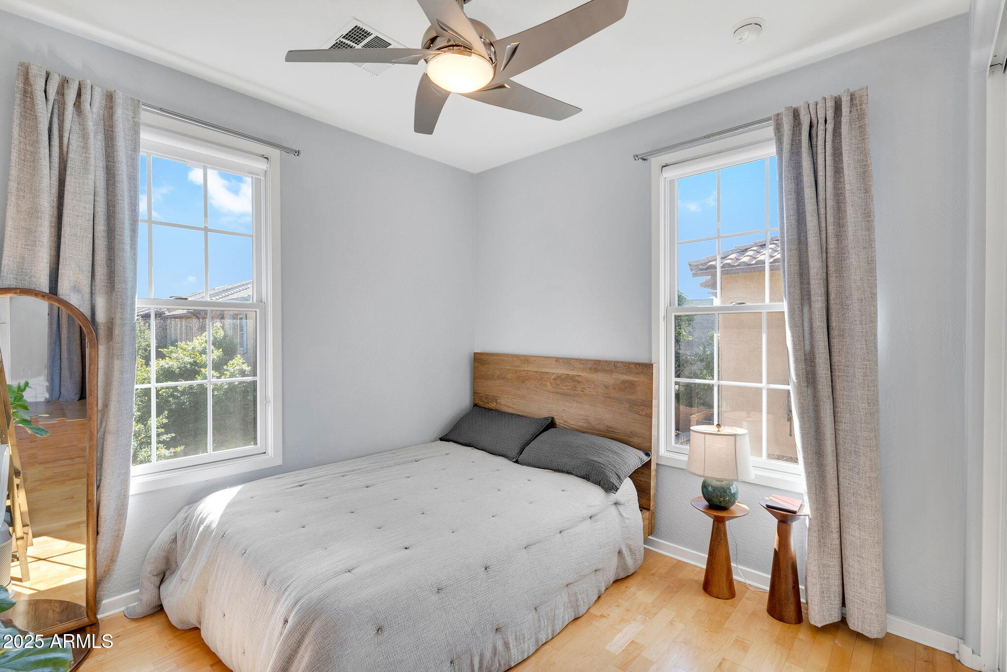 2446 E ROMA Avenue, Phoenix