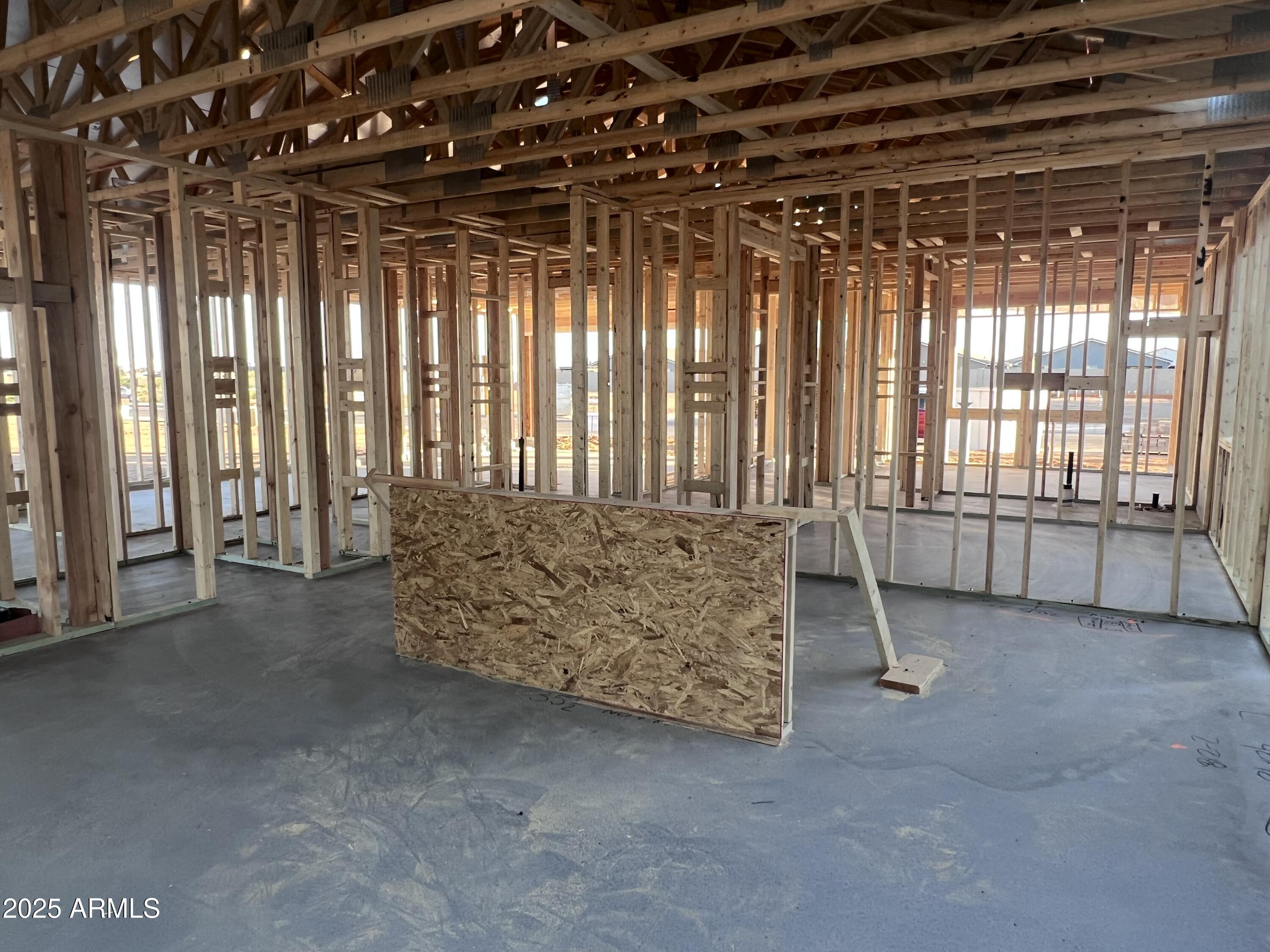 15716 W CAMDEN Avenue, Waddell