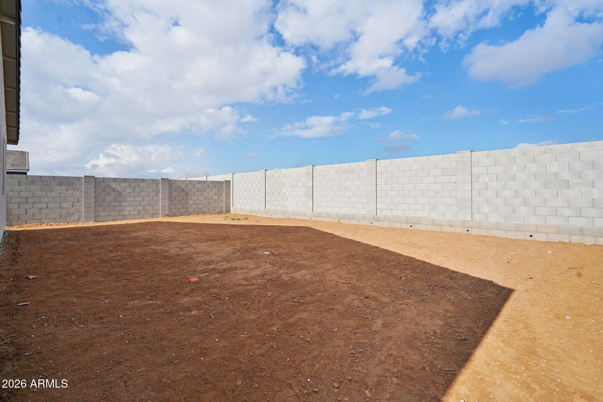 15720 W CAMDEN Avenue, Waddell