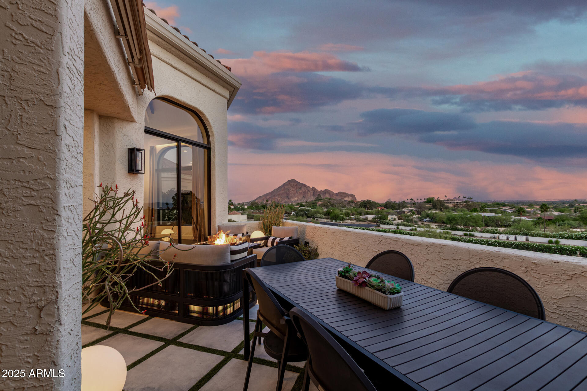 3800 E LINCOLN Drive, 23