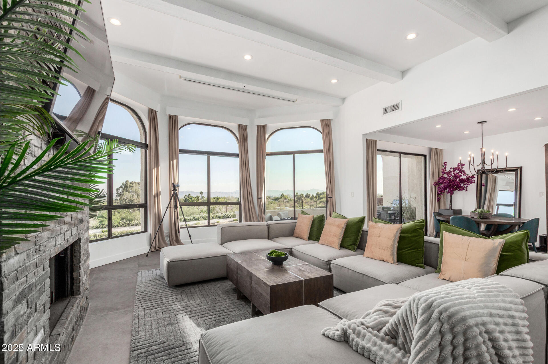 3800 E LINCOLN Drive, 23