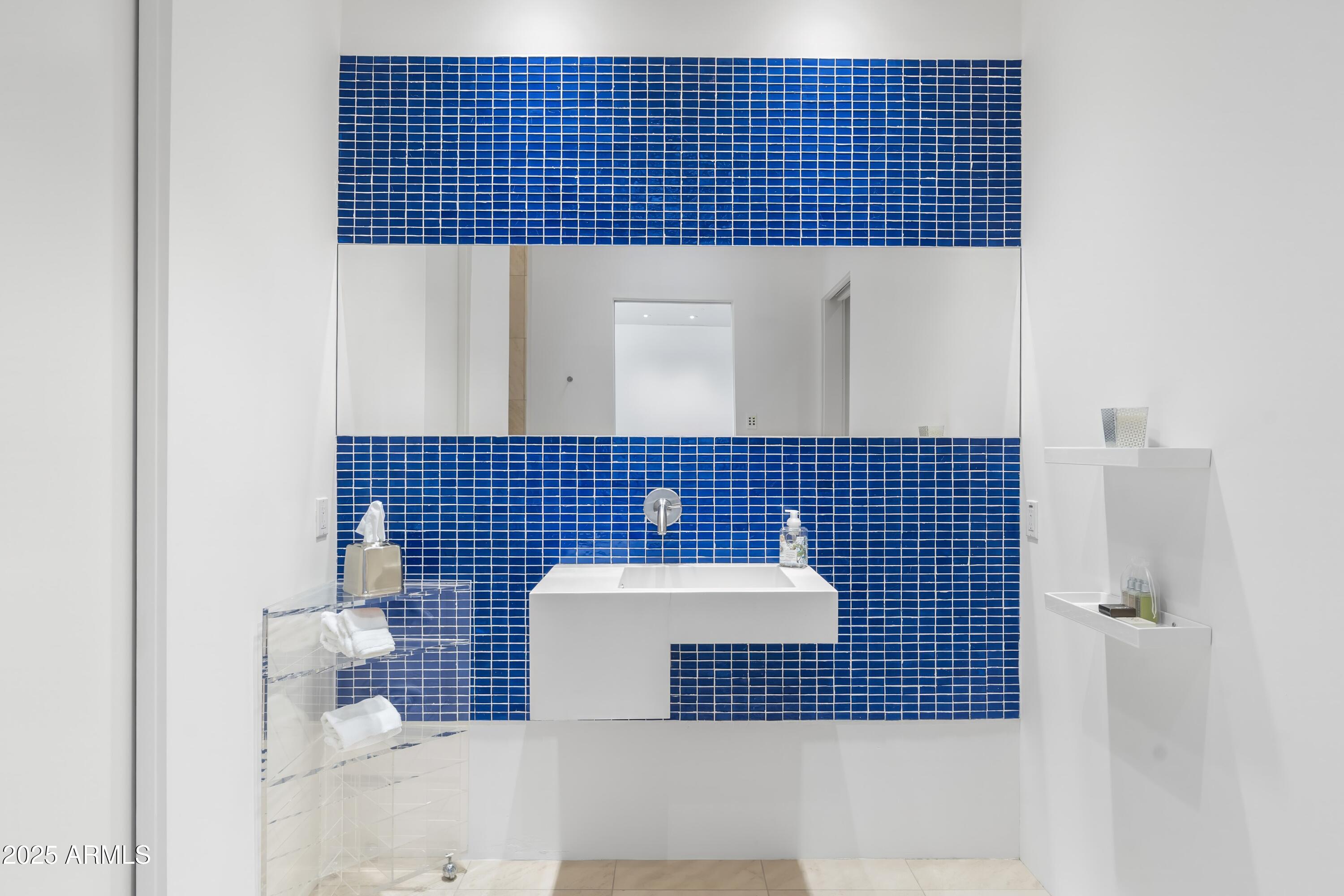 9191 E HAPPY HOLLOW Drive