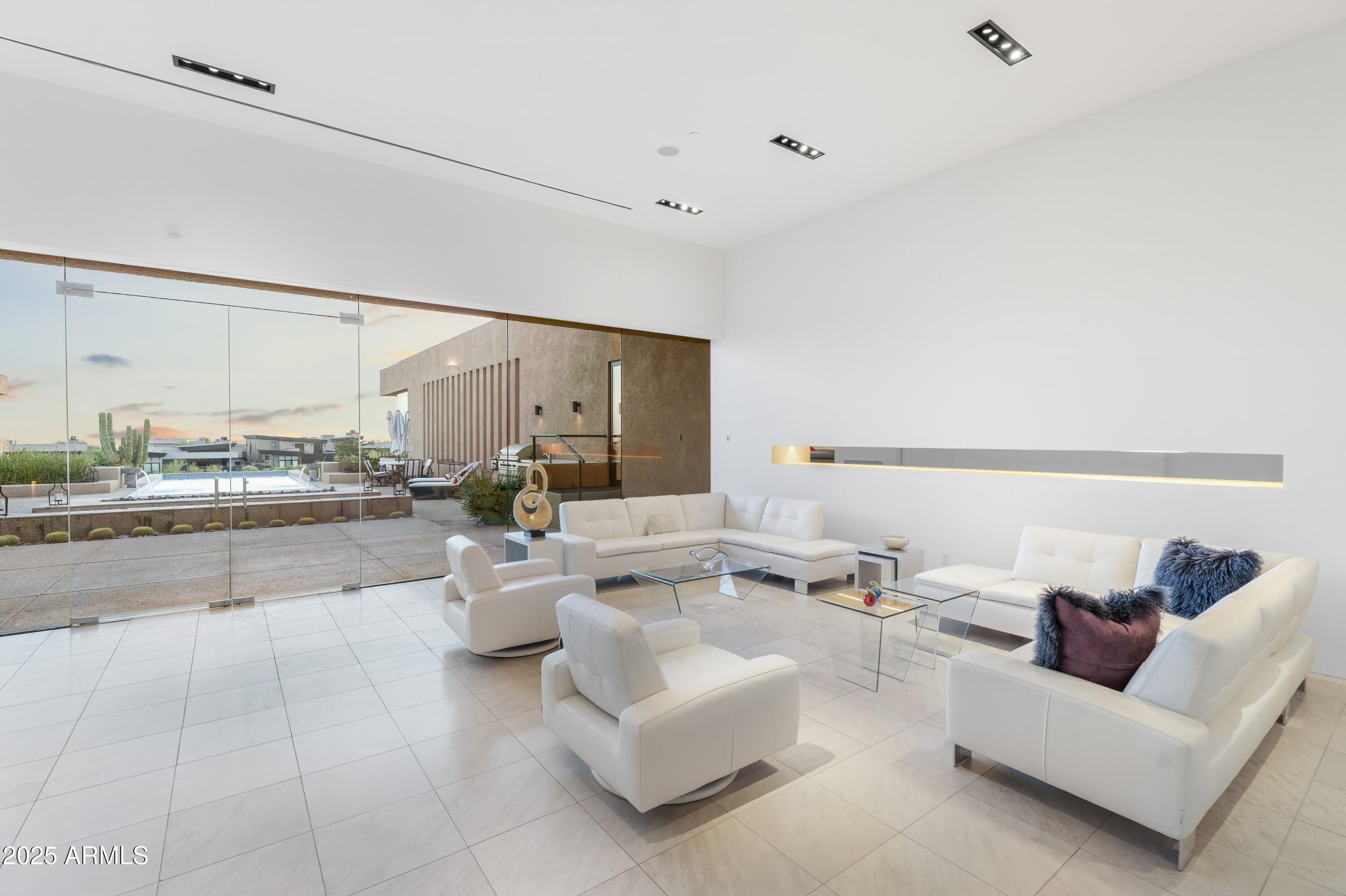 9191 E HAPPY HOLLOW Drive