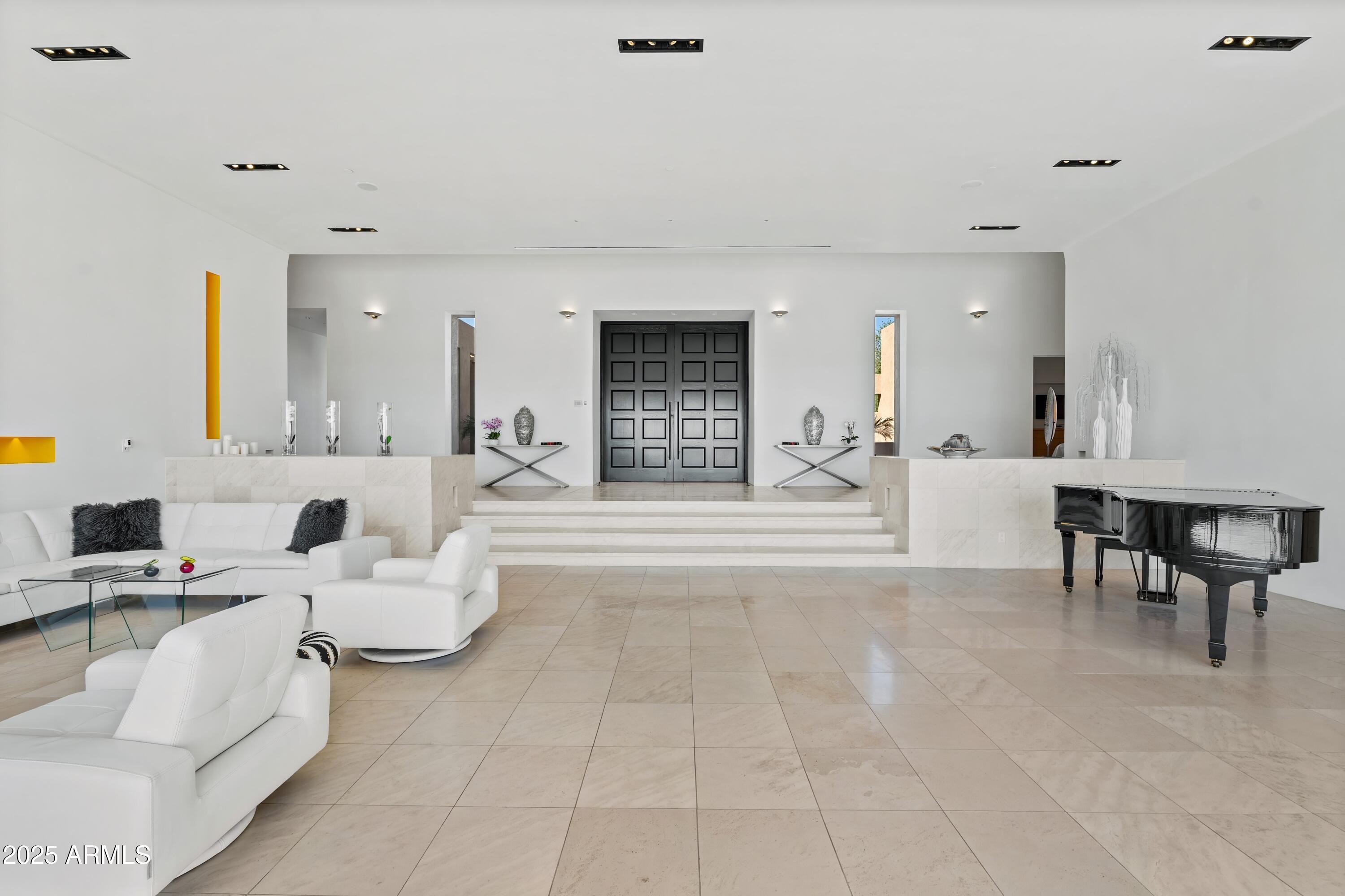 9191 E HAPPY HOLLOW Drive