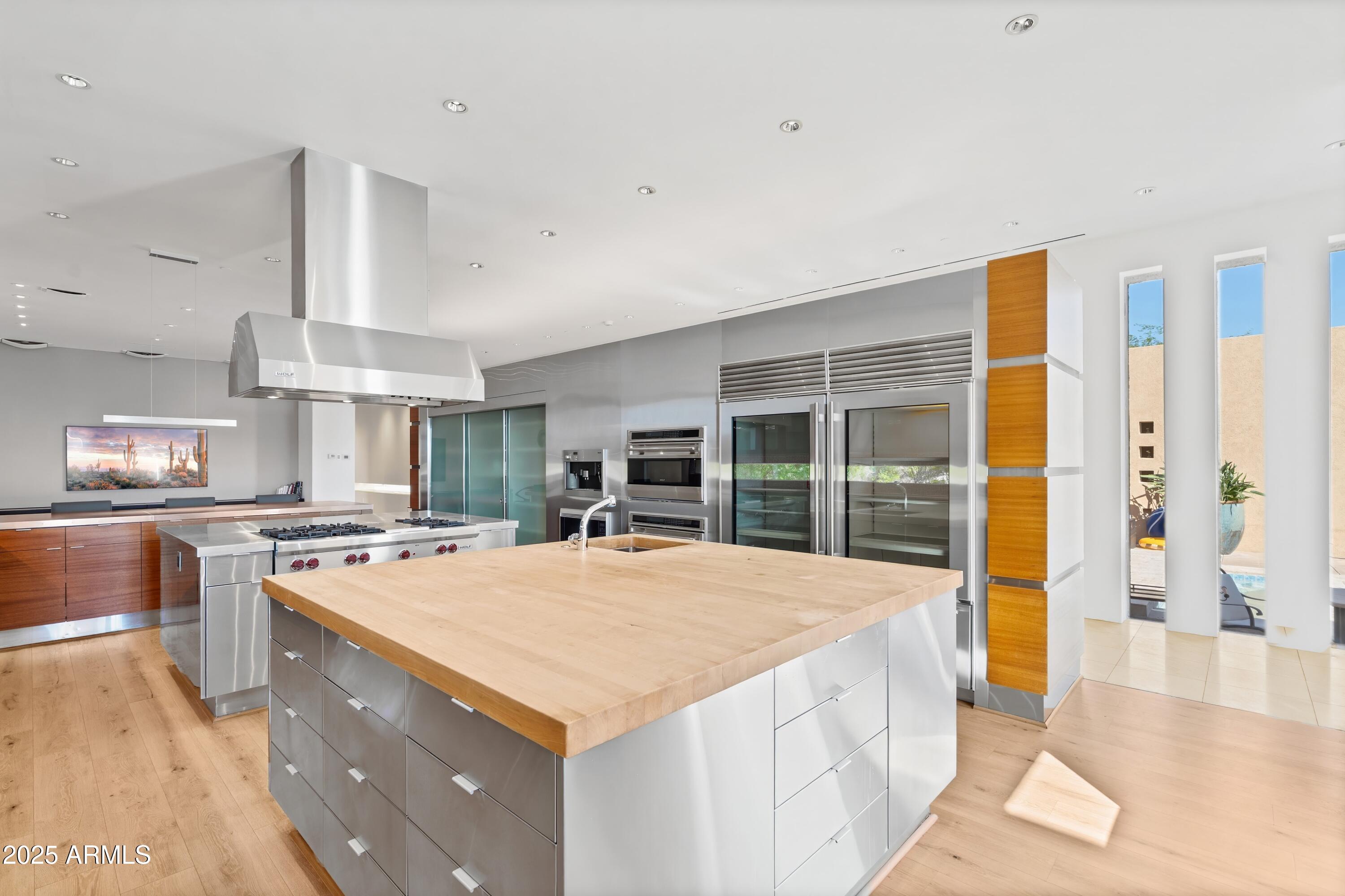 9191 E HAPPY HOLLOW Drive