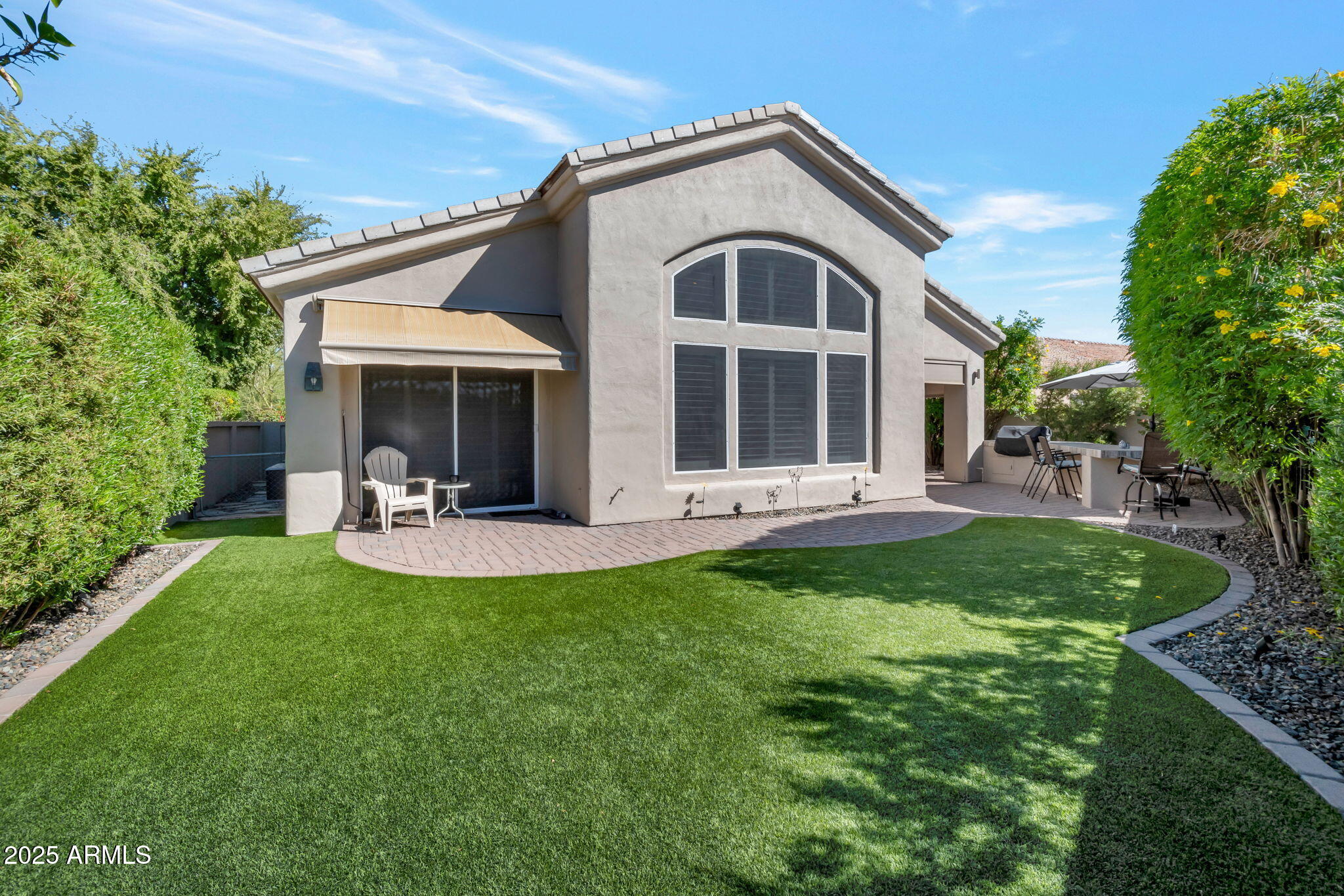 9467 N 115TH Place