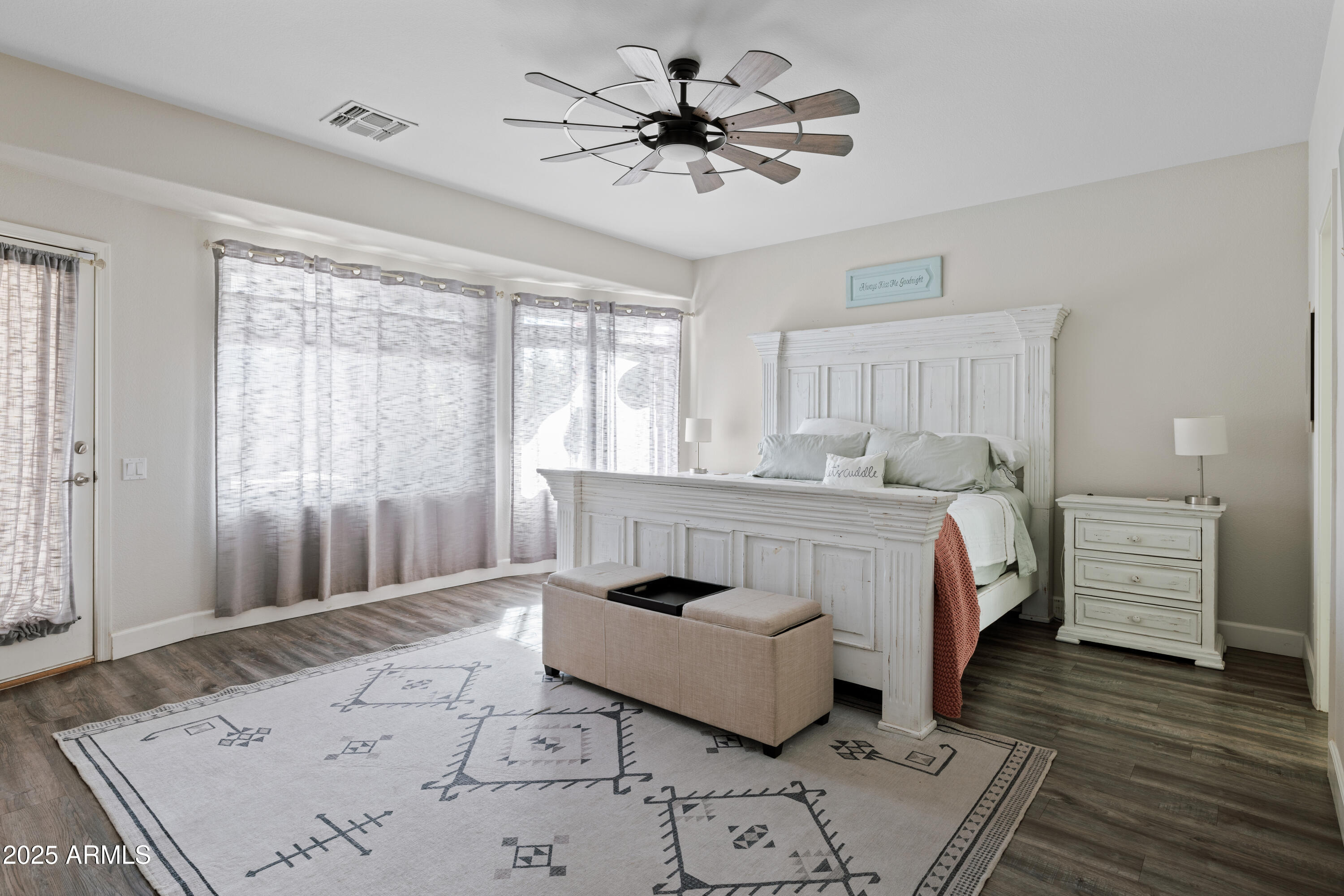 3951 E Cullumber Street