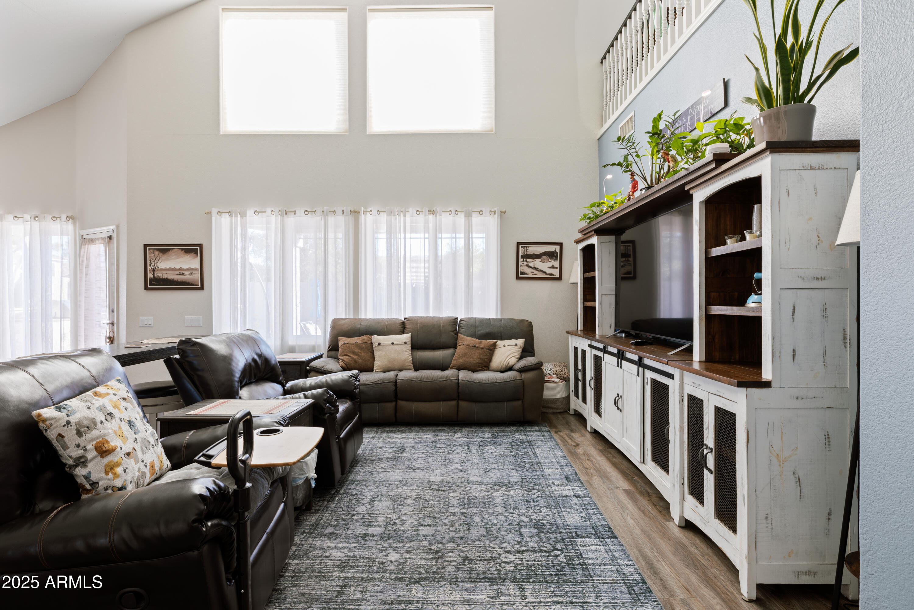 3951 E Cullumber Street