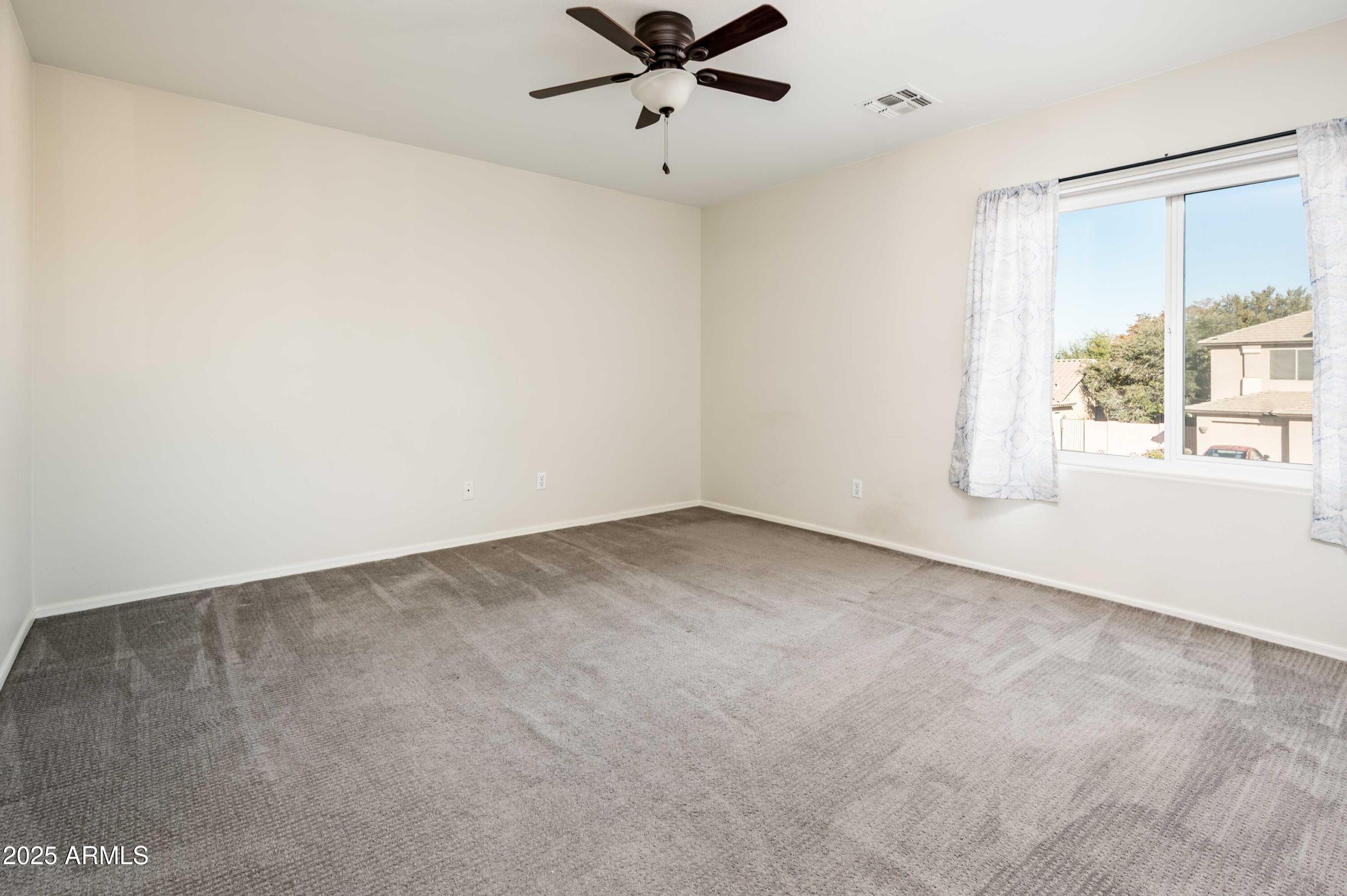 3951 E Cullumber Street