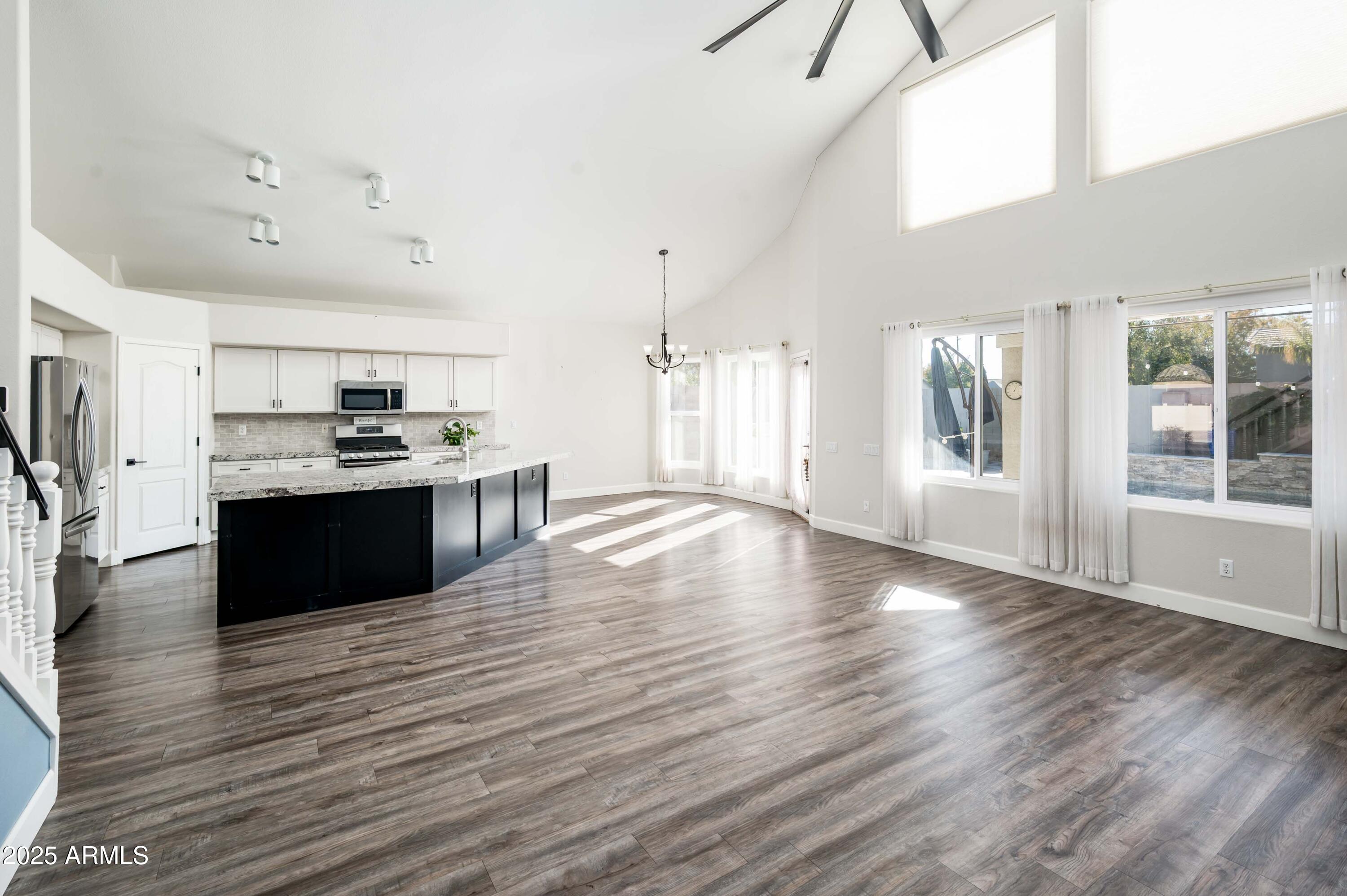 3951 E Cullumber Street