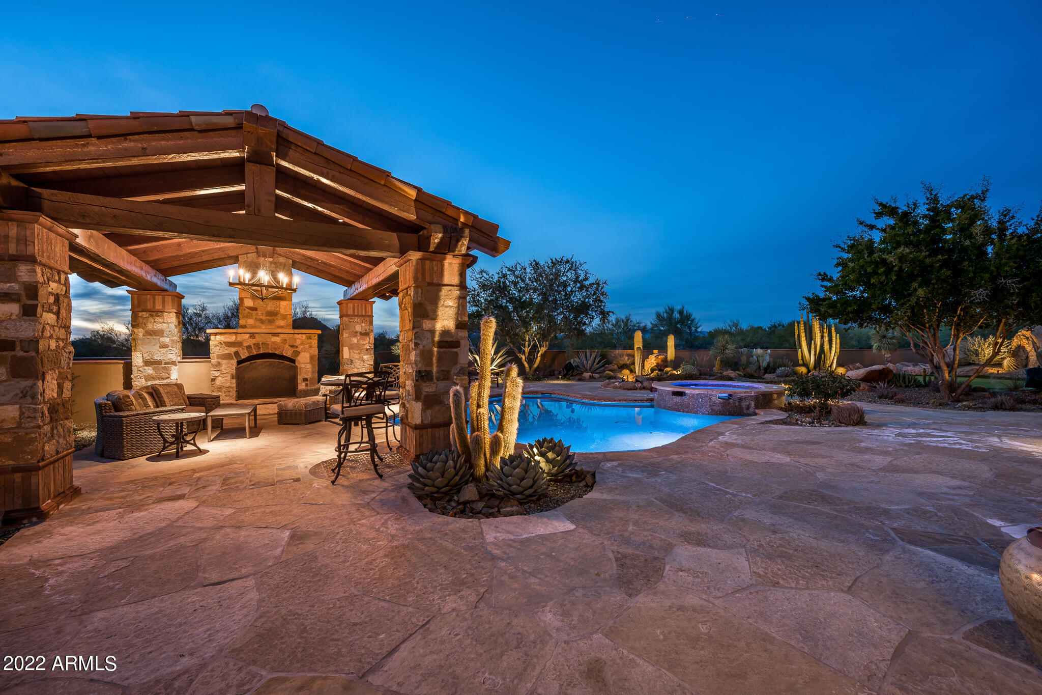 8430 E WHISPER ROCK Trail