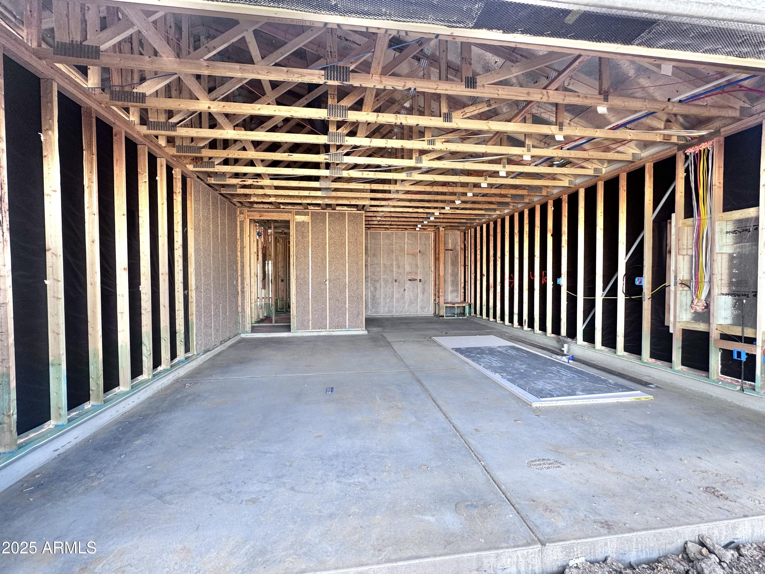 15715 W CAMDEN Avenue